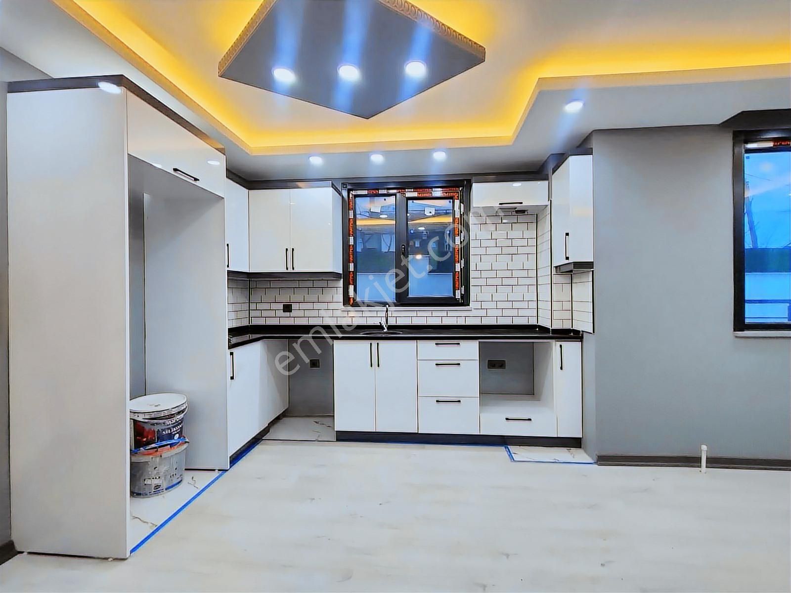 Büyük Bahçeli*4+1*kanalizasyonlu*cadde Cepheli 'kartallardan' - Görsel 10