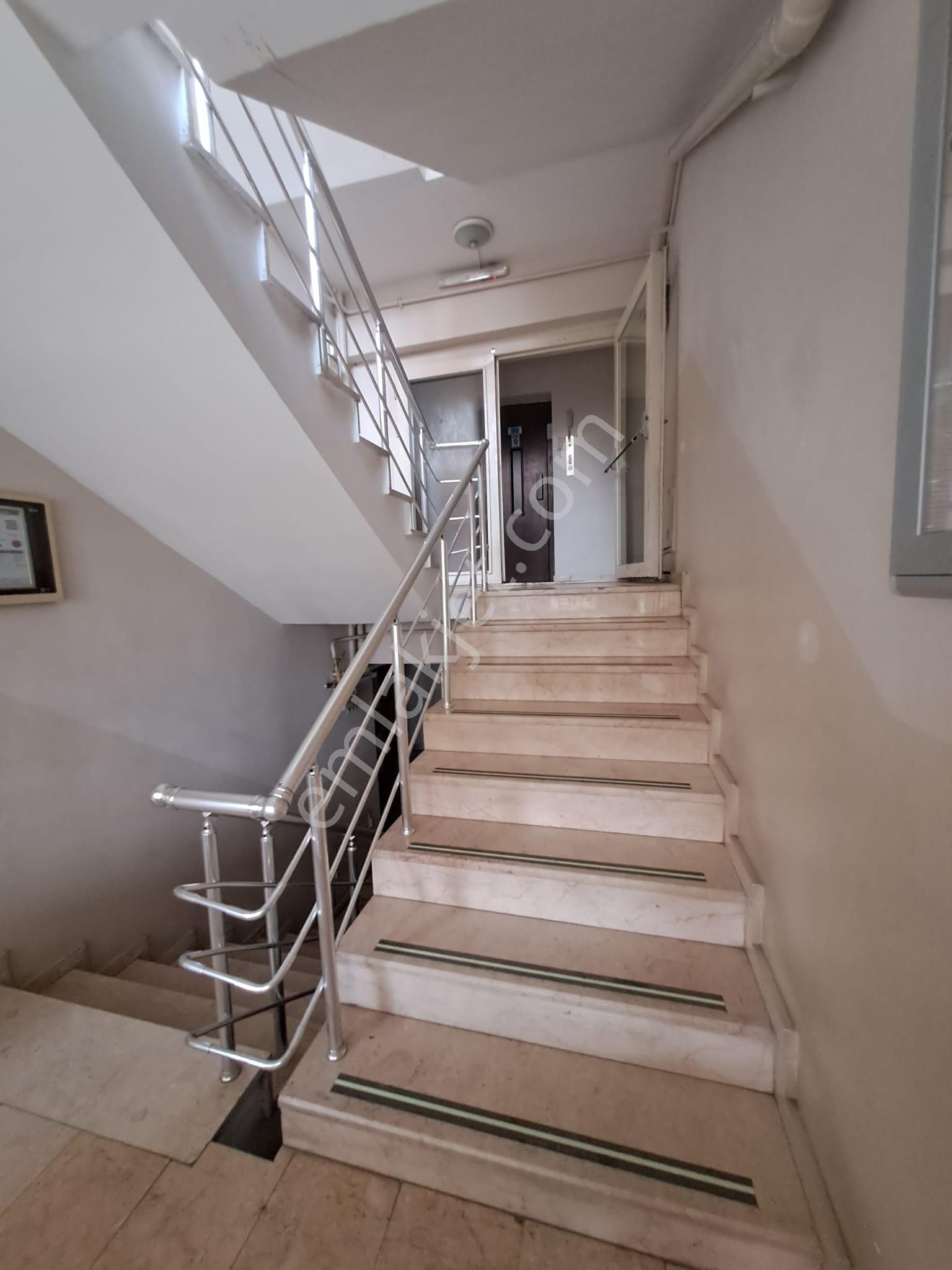 Re/max Advantage'den Yüzüncü Yıl Mahallesinde 3+1 Kiralık Daire - Görsel 24
