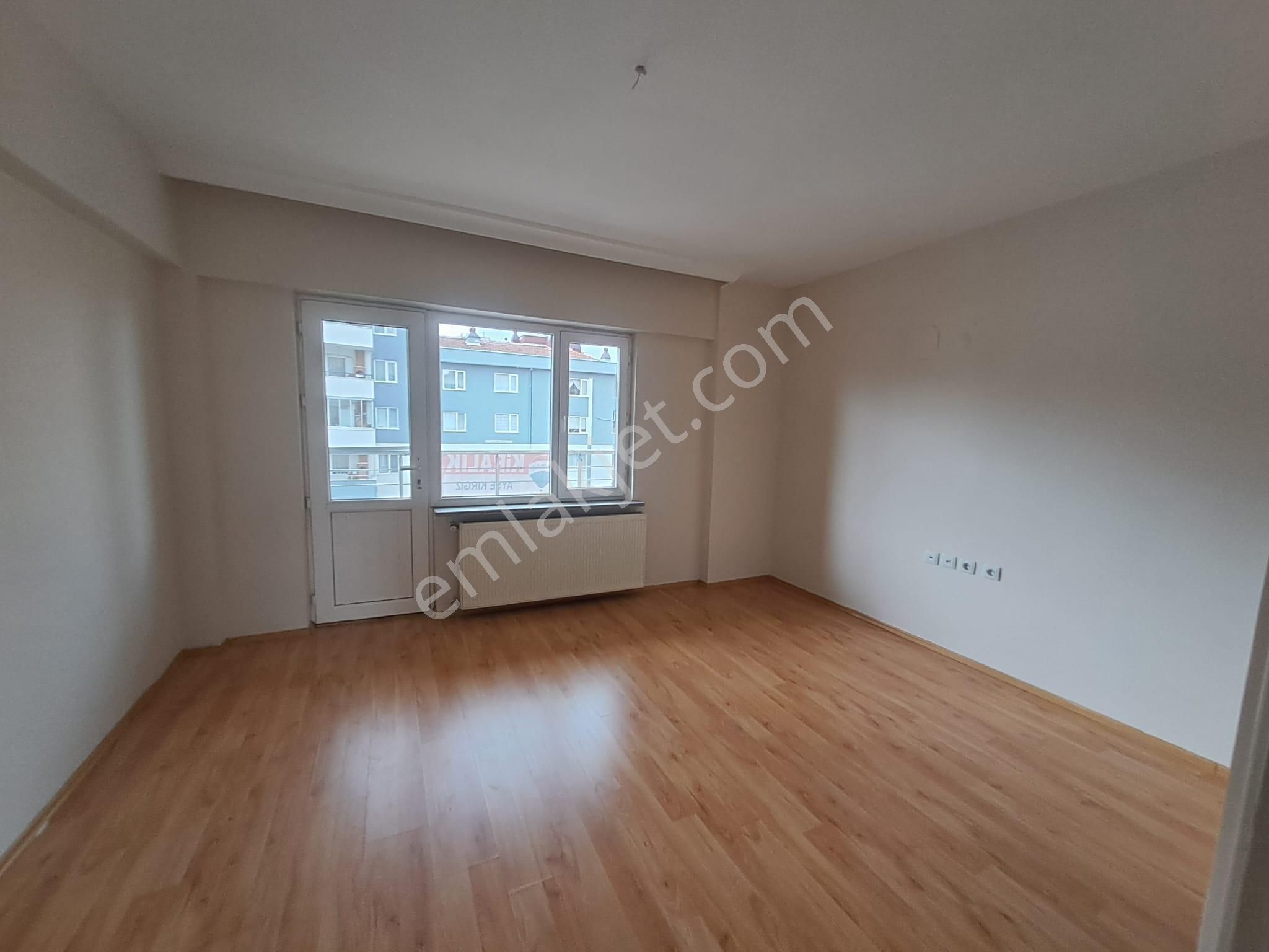 Re/max Advantage'den Yüzüncü Yıl Mahallesinde 3+1 Kiralık Daire - Görsel 9