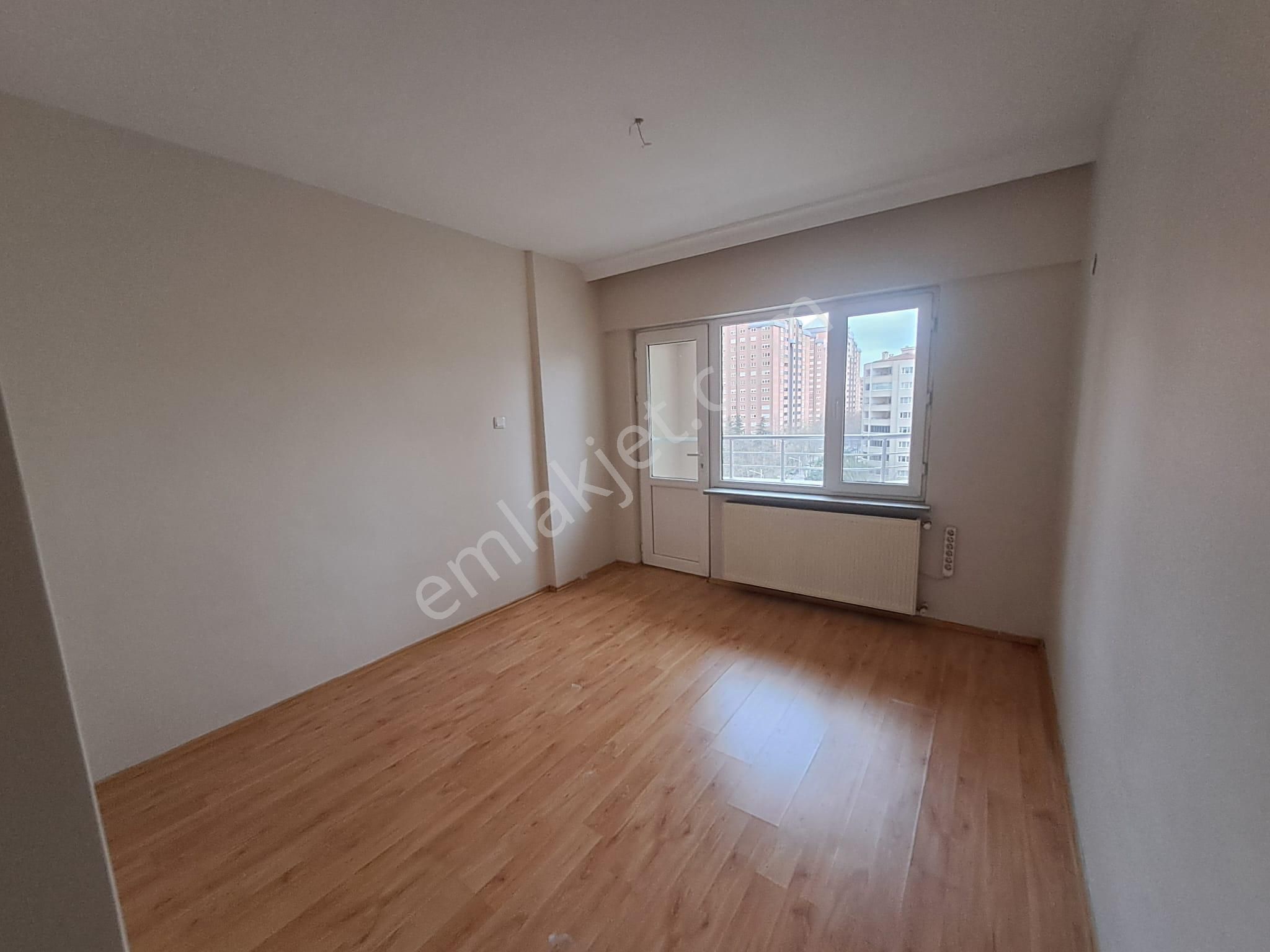 Re/max Advantage'den Yüzüncü Yıl Mahallesinde 3+1 Kiralık Daire - Görsel 10