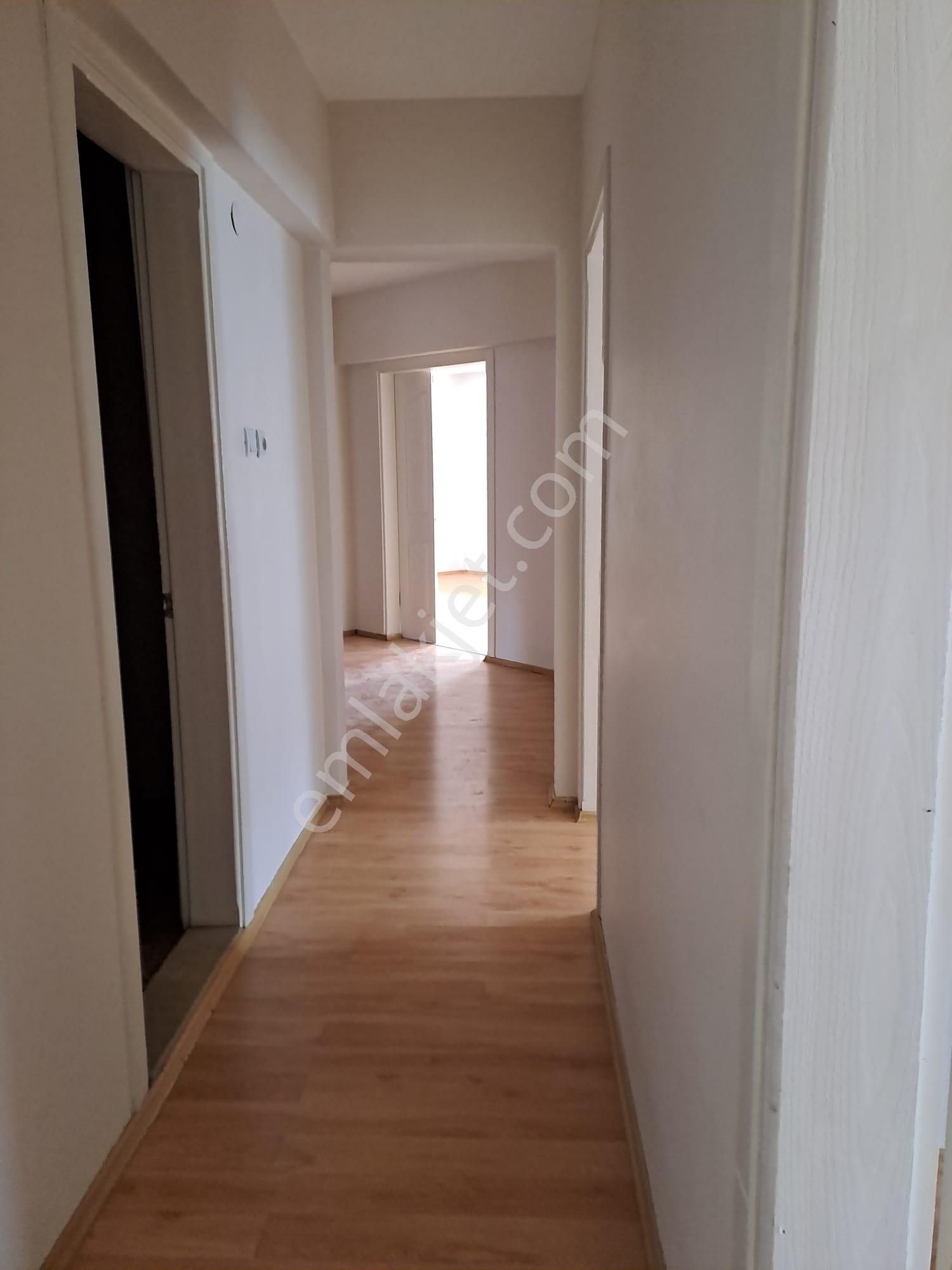 Re/max Advantage'den Yüzüncü Yıl Mahallesinde 3+1 Kiralık Daire - Görsel 7