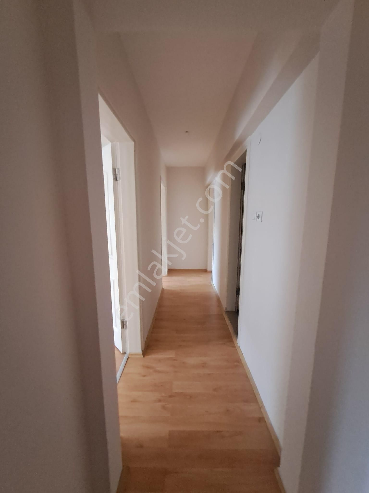 Re/max Advantage'den Yüzüncü Yıl Mahallesinde 3+1 Kiralık Daire - Görsel 6