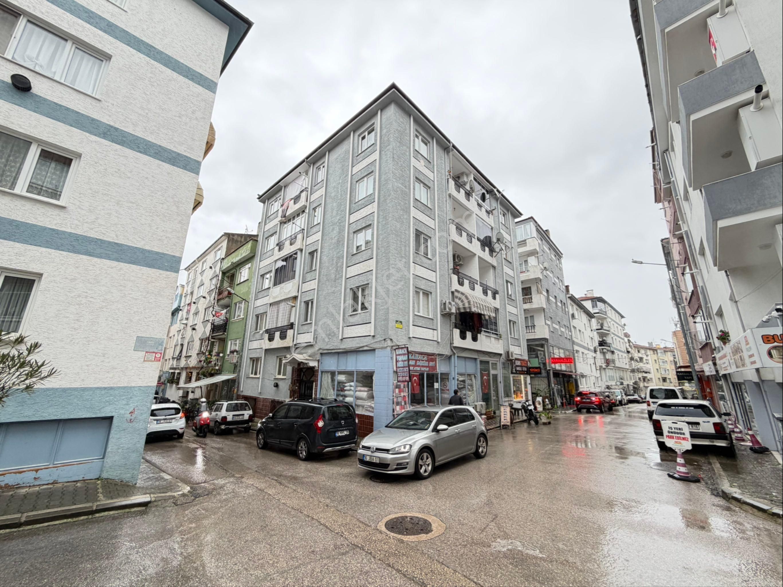 Tırpan Gayrimenkulden Ömerbey Mah.3+1 120m2 Merkezde Masrafsız Satılık Daire - Görsel 3