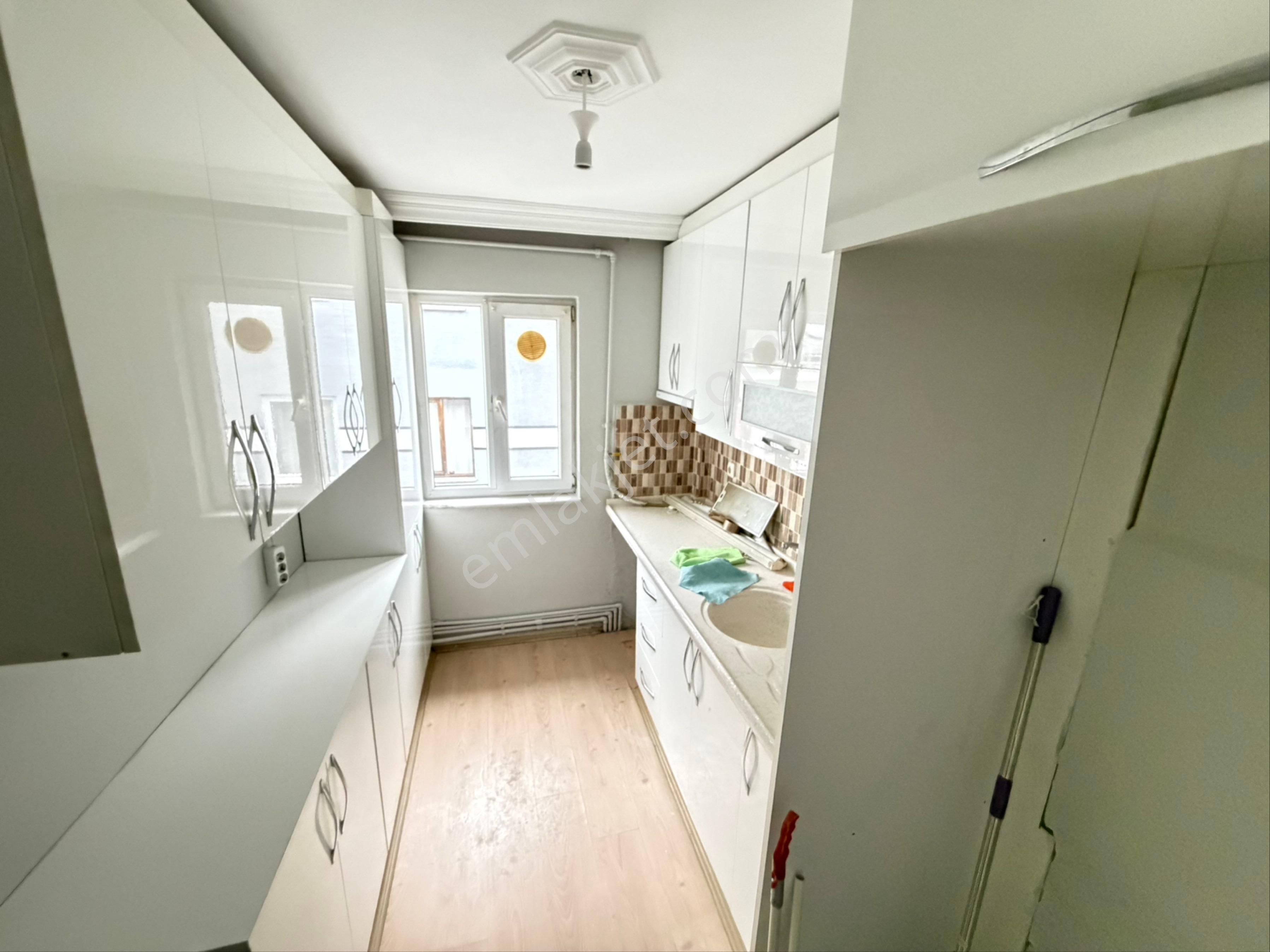 Tırpan Gayrimenkulden Ömerbey Mah.3+1 120m2 Merkezde Masrafsız Satılık Daire - Görsel 9