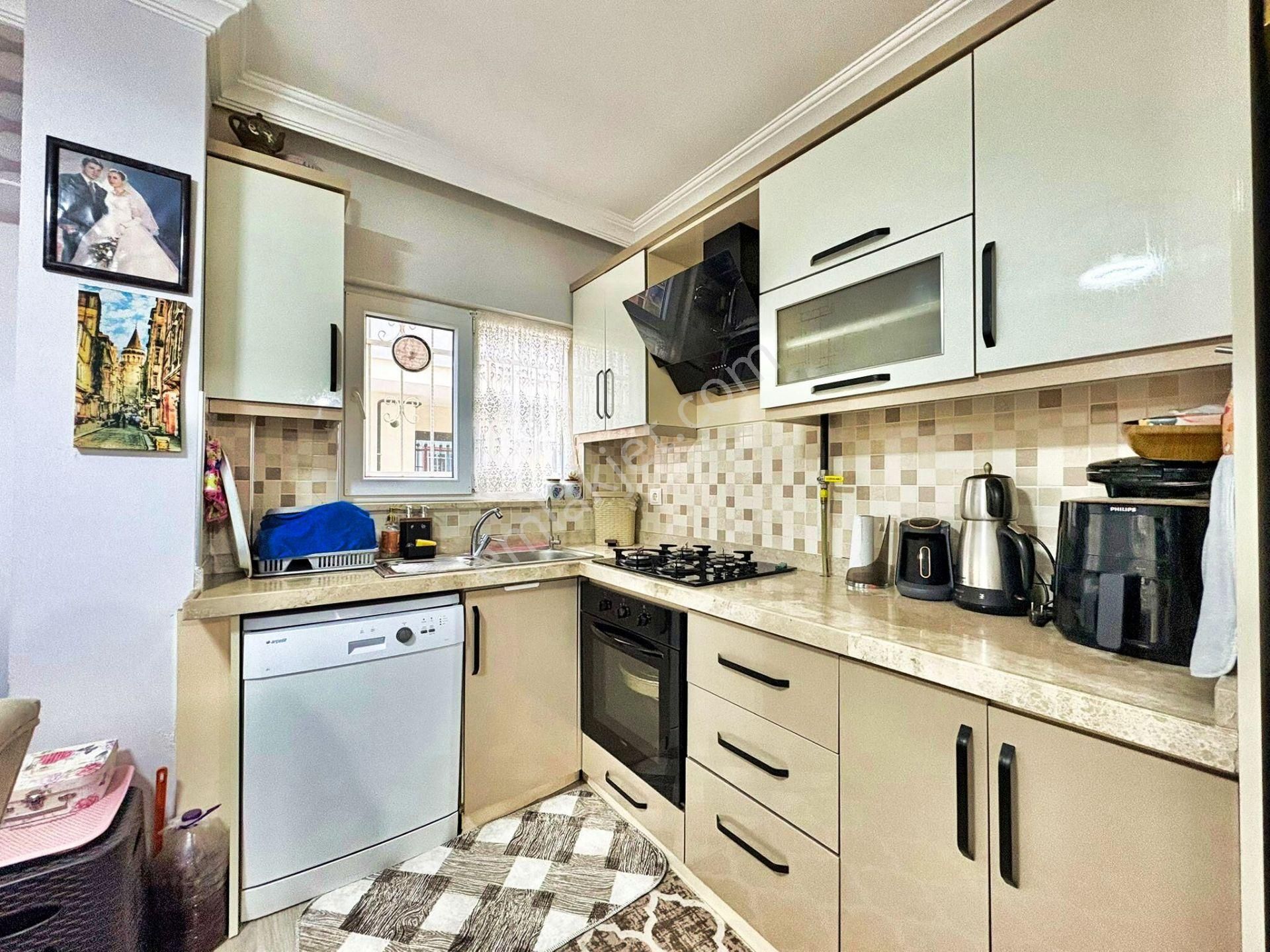 🛑🛑aktif'ten Akçay'da Satılık Merkezi Konumda Denize 100 Mt Full Eşyalı Ön Cephe 2+1 Daire - Görsel 2