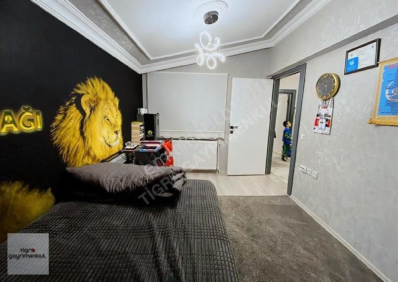 ▄tigra▄sultan Fatih Cd Yakını Yapılı Şehir Manzaralı 6+1 Dublex - Görsel 19