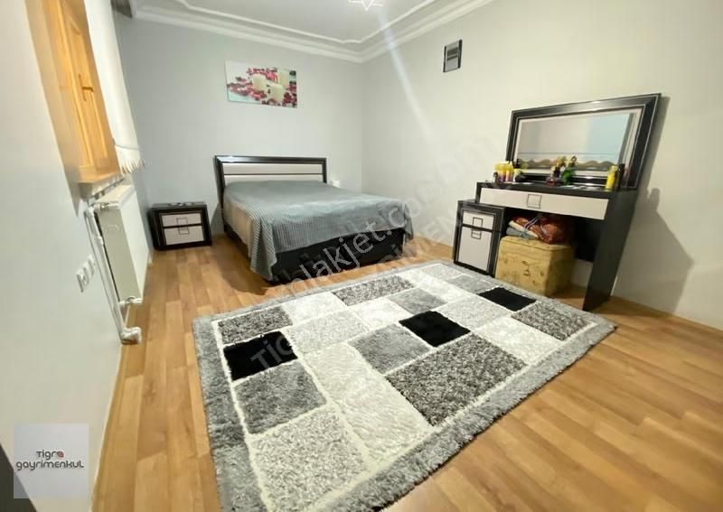 ▄tigra▄sultan Fatih Cd Yakını Yapılı Şehir Manzaralı 6+1 Dublex - Görsel 26