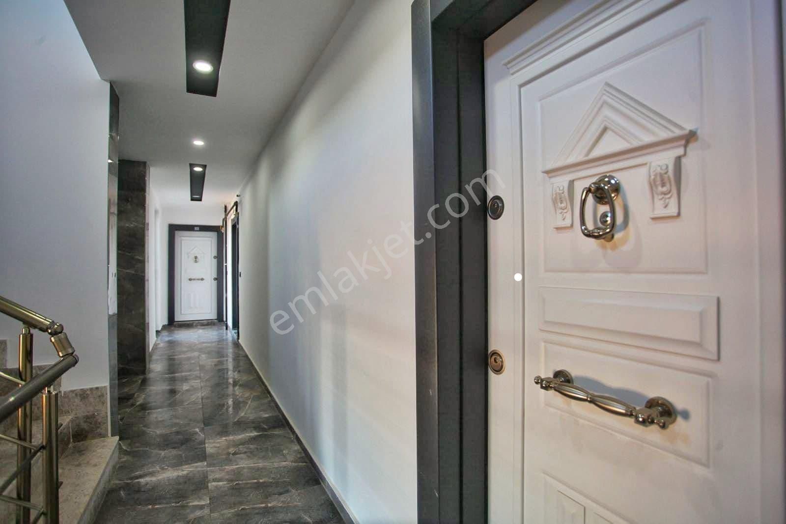 Antalya Aksu Altıntaşta Kiralık Modern Mobilyalı 1+1 Katta Daire - Görsel 2