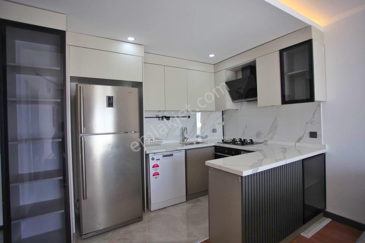 Antalya Aksu Altıntaşta Kiralık Modern Mobilyalı 1+1 Katta Daire - Görsel 9