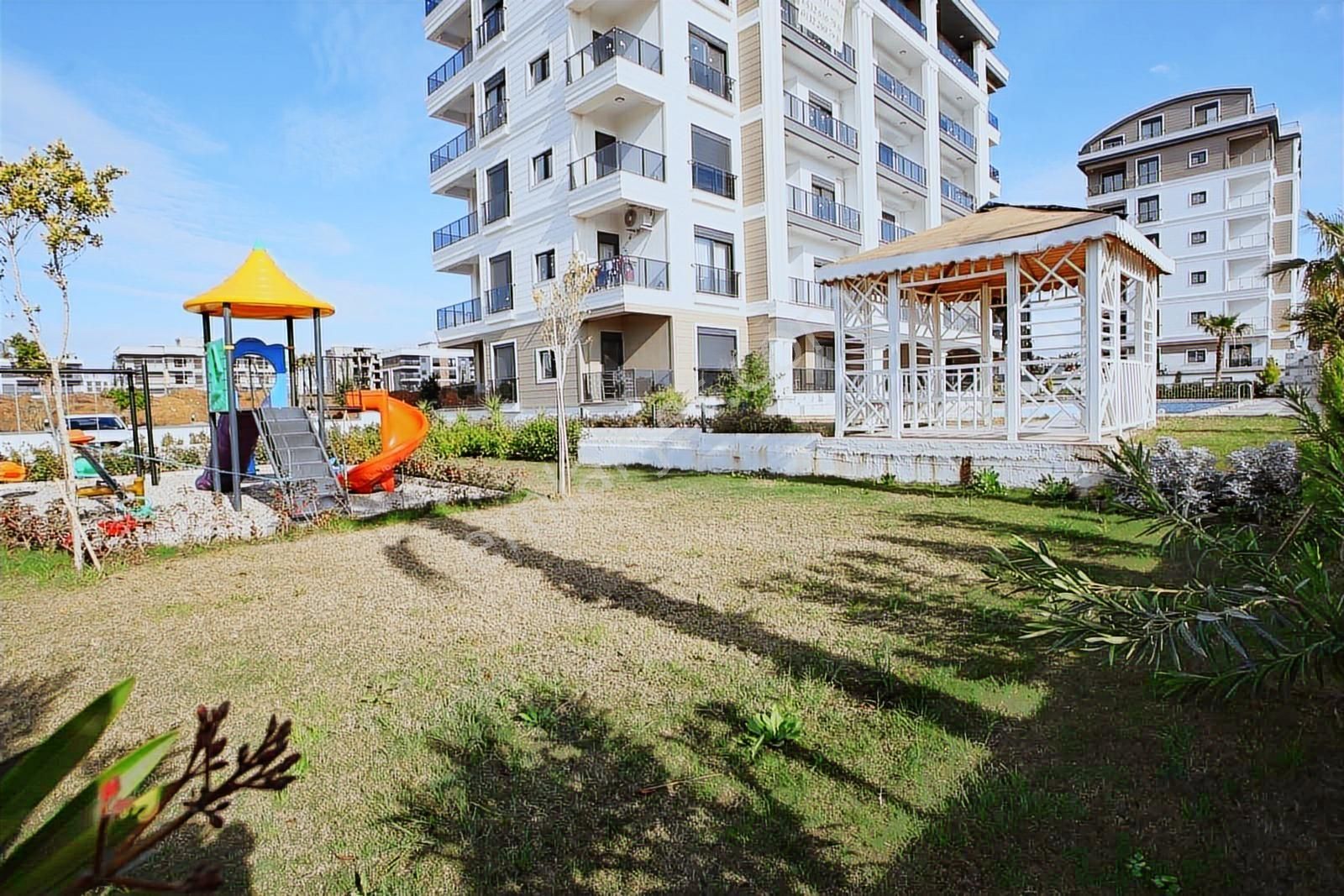 Antalya Aksu Altıntaşta Kiralık Modern Mobilyalı 1+1 Katta Daire
