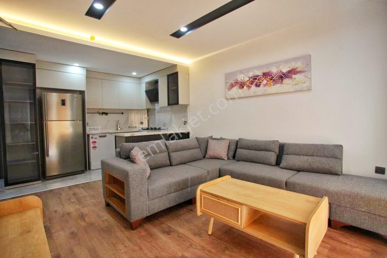 Antalya Aksu Altıntaşta Kiralık Modern Mobilyalı 1+1 Katta Daire - Görsel 6