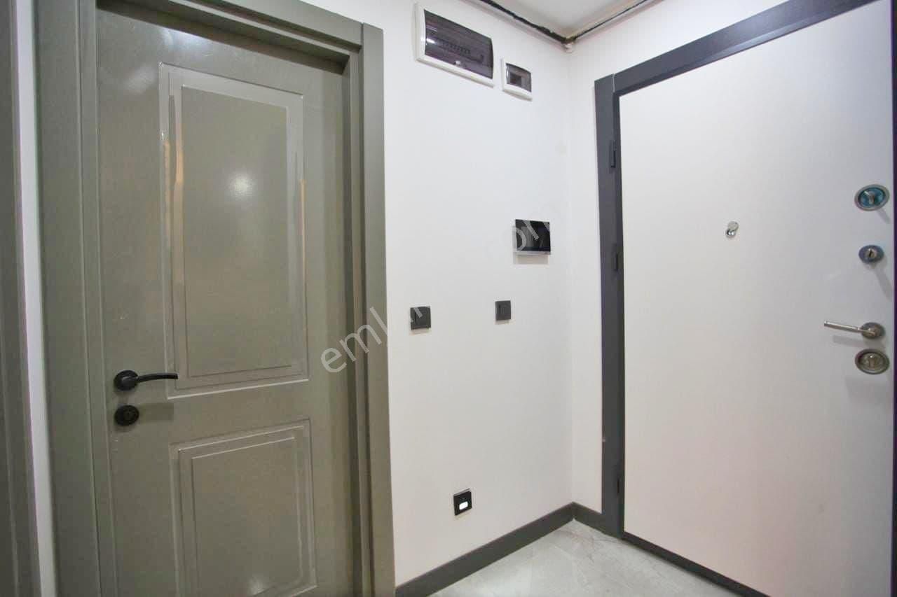 Antalya Aksu Altıntaşta Kiralık Modern Mobilyalı 1+1 Katta Daire - Görsel 3