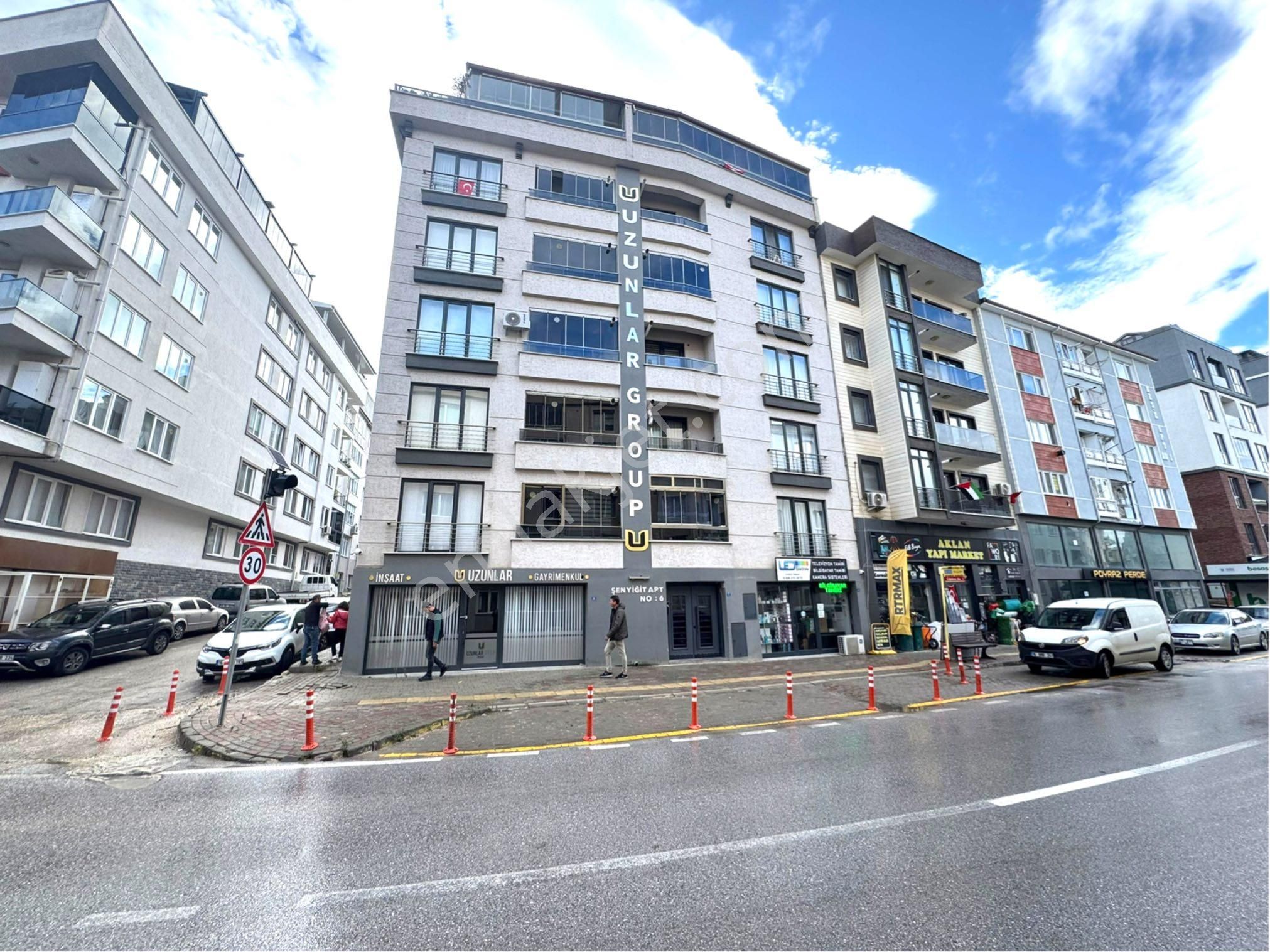 Tırpan Gayrimenkulden Ömerbey Mah.2+1 90m2 Arakat Merkezde Yeni Kiralık Daire