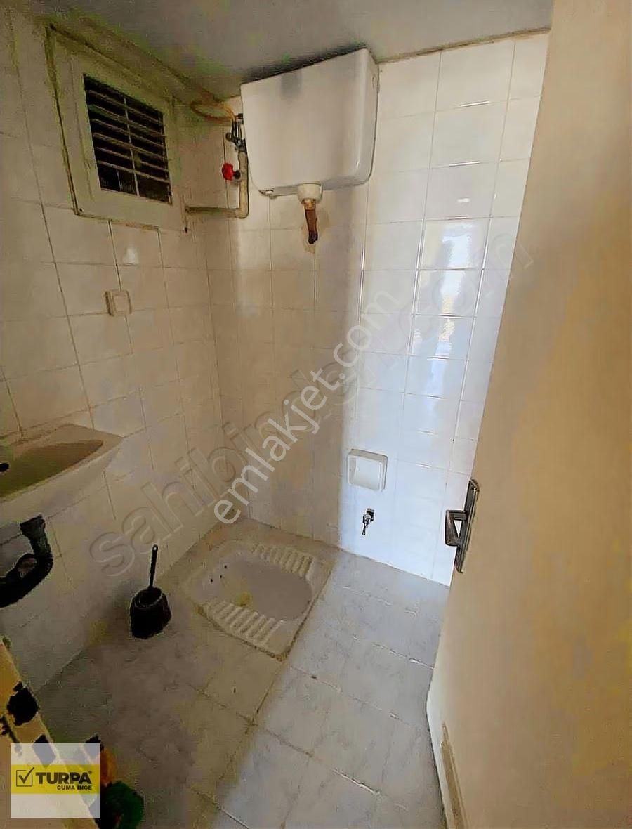 Torbalı Merkez De Site İçerisinde Ara Kat Asansörlü Daire 3+1 - Görsel 15