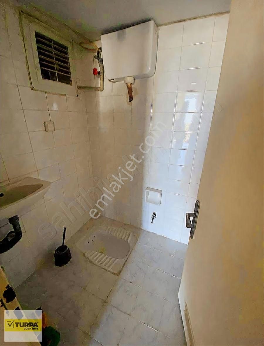 Torbalı Merkez De Site İçerisinde Ara Kat Asansörlü Daire 3+1 - Görsel 16