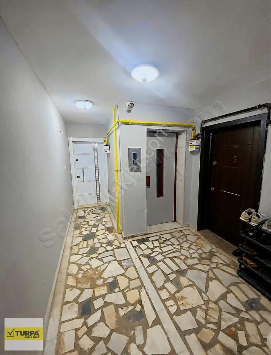 Torbalı Merkez De Site İçerisinde Ara Kat Asansörlü Daire 3+1 - Görsel 6