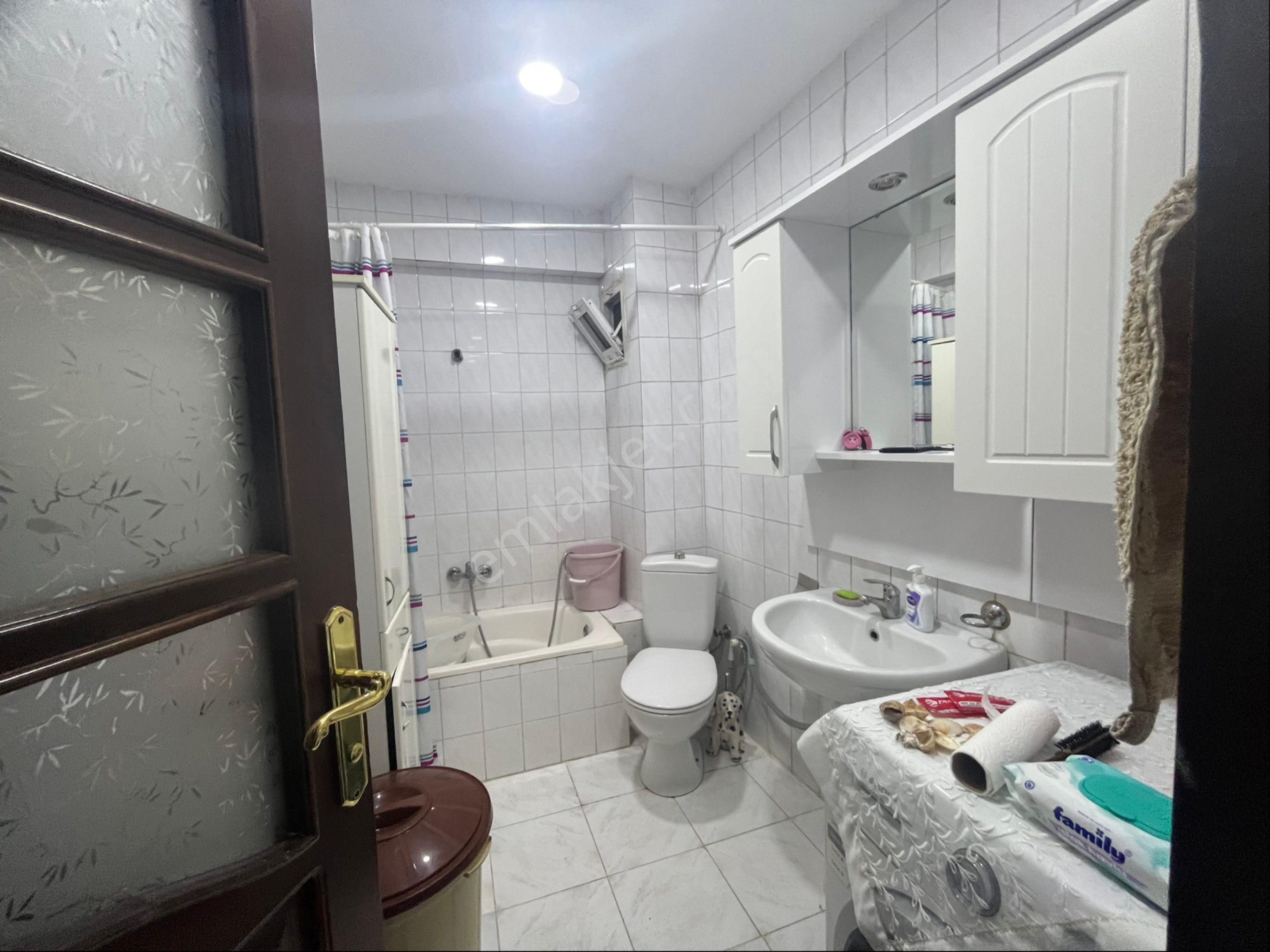 Ecem Emlaktan Kocamustafapaşa Merkezi Konumda Ara Kat 120m2 - Görsel 14