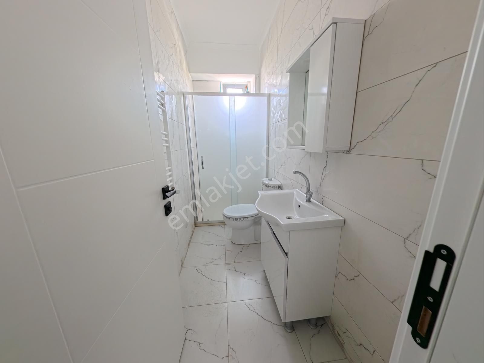 Atatürk Mah.yeni Yapılan Hasteneye Komşu 4+1 Sıfır Üst Dubleks - Görsel 2