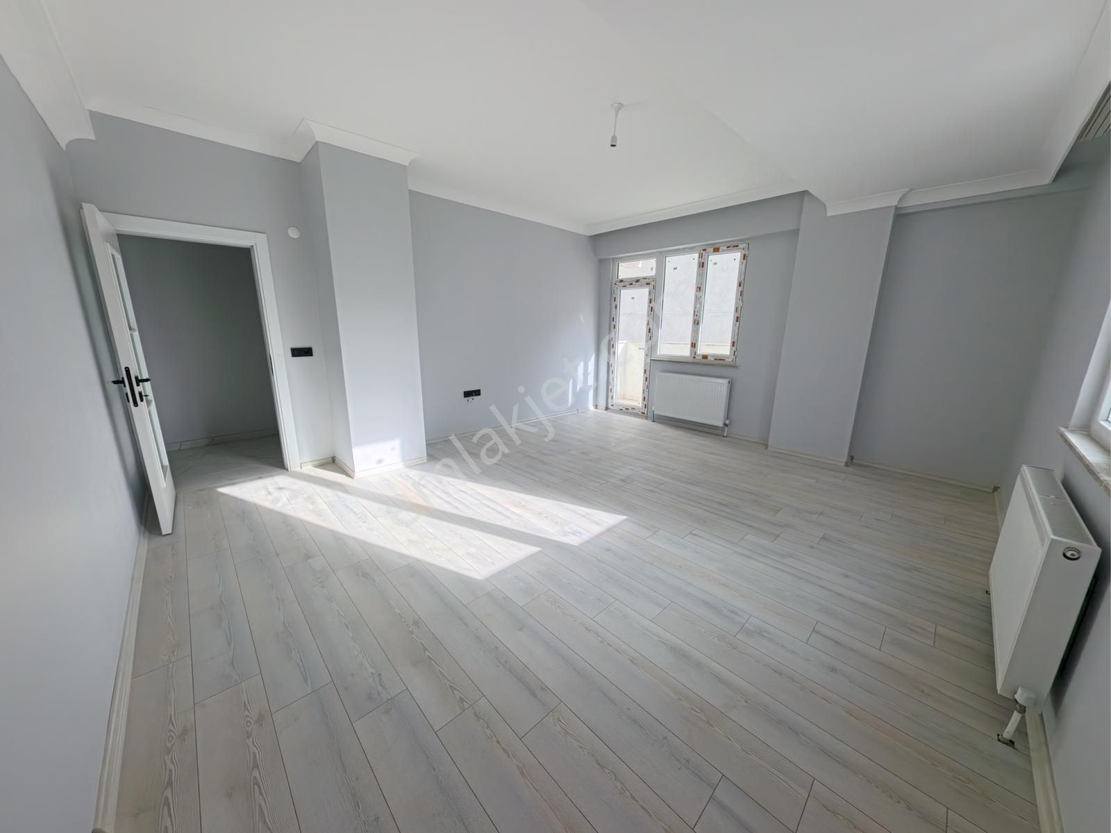 Atatürk Mah.yeni Yapılan Hasteneye Komşu 4+1 Sıfır Üst Dubleks