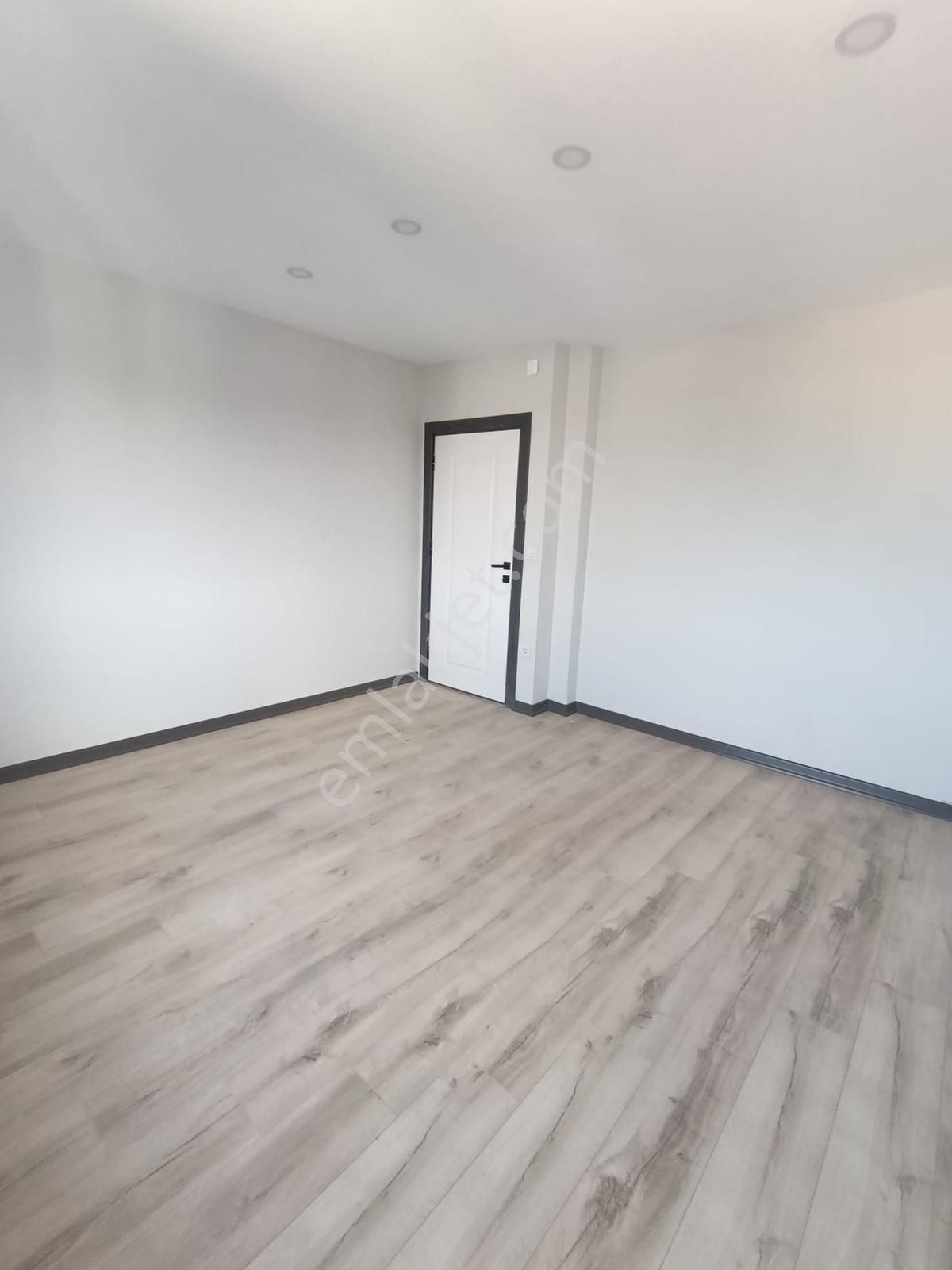 Satılık 3+1 105 M2 Ara Kat Sultanbeyli Mimar Sinan Mahallesi - Görsel 17