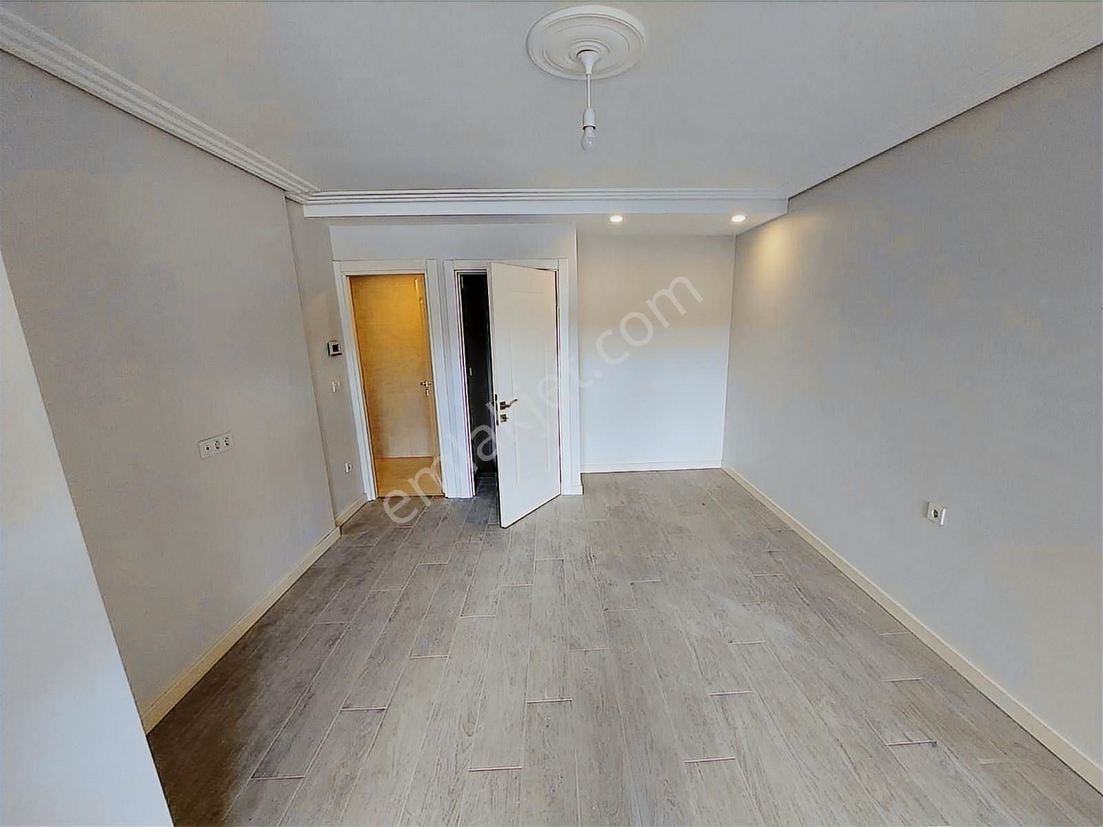 Üsküdar Merkeze Yakın Arakat Tripleks 2+1 - Görsel 8