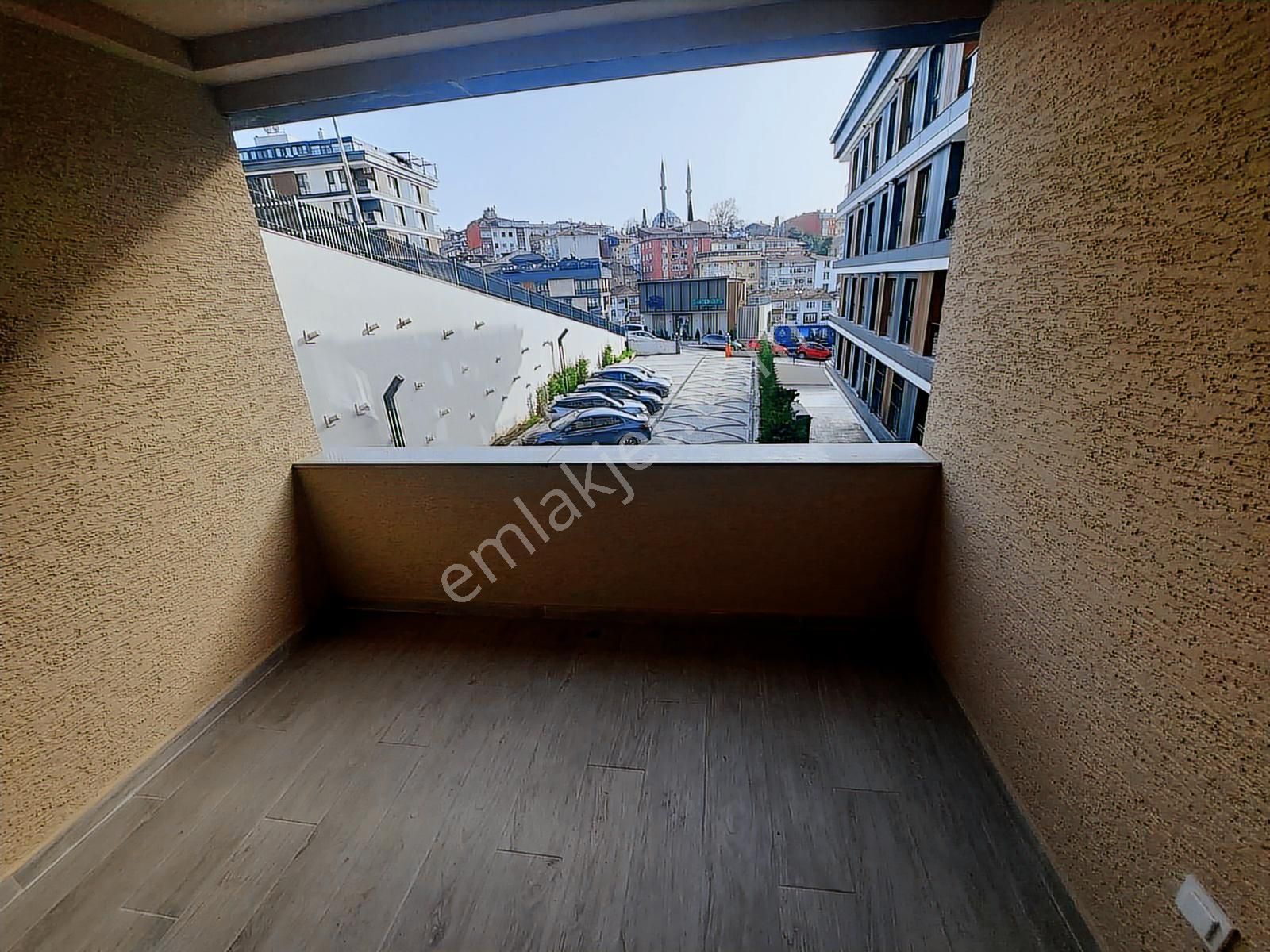 Üsküdar Merkeze Yakın Arakat Tripleks 2+1 - Görsel 25