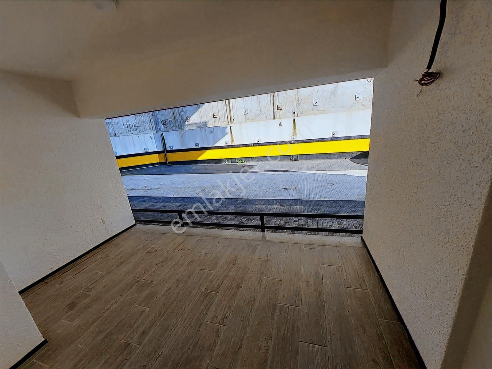 Üsküdar Merkeze Yakın Arakat Tripleks 2+1 - Görsel 10