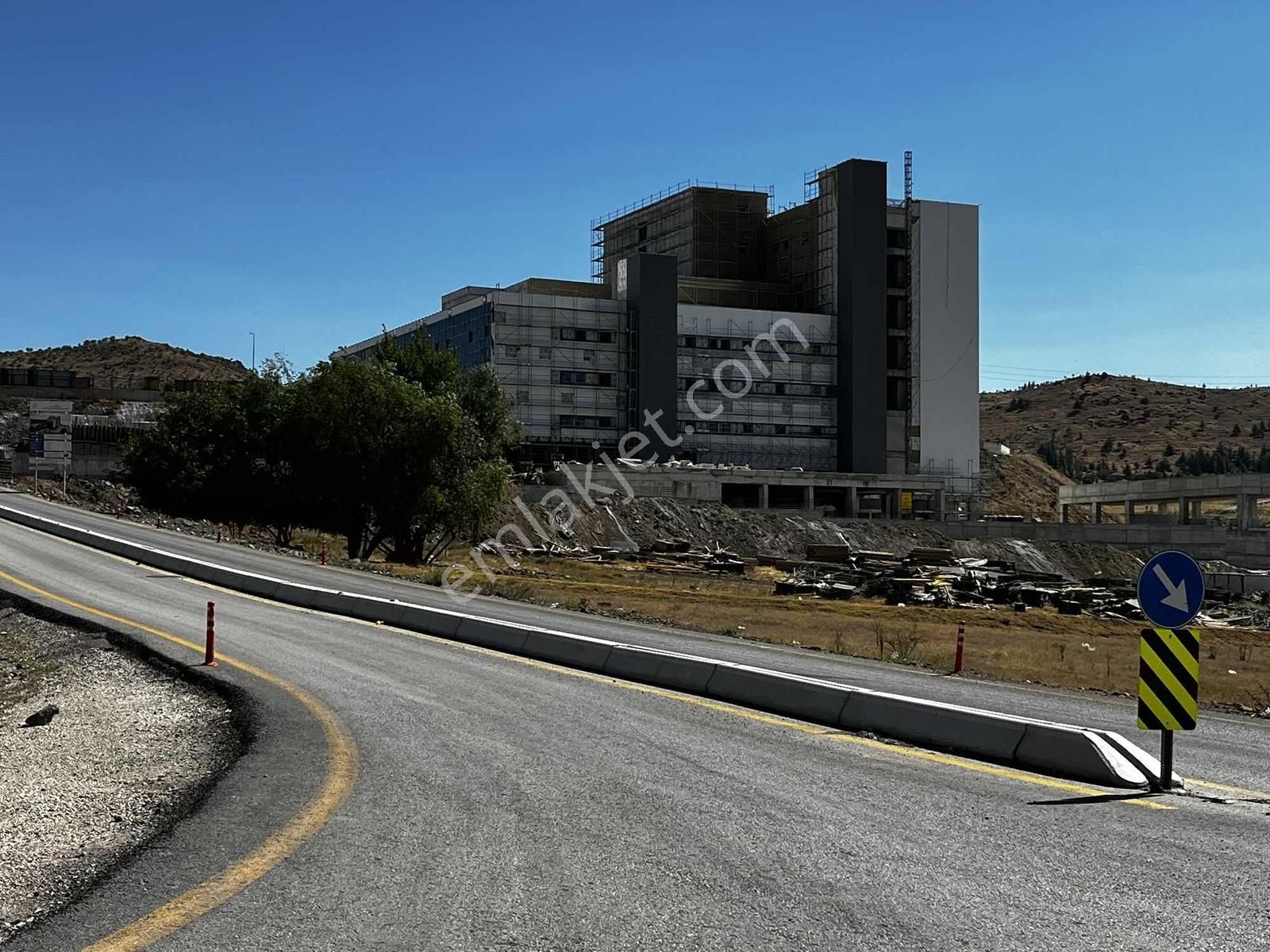 Devlet Hastanesi Yakını Kaçırılmaz Bulvara Cephe Fırsat Arsa !! - Görsel 5