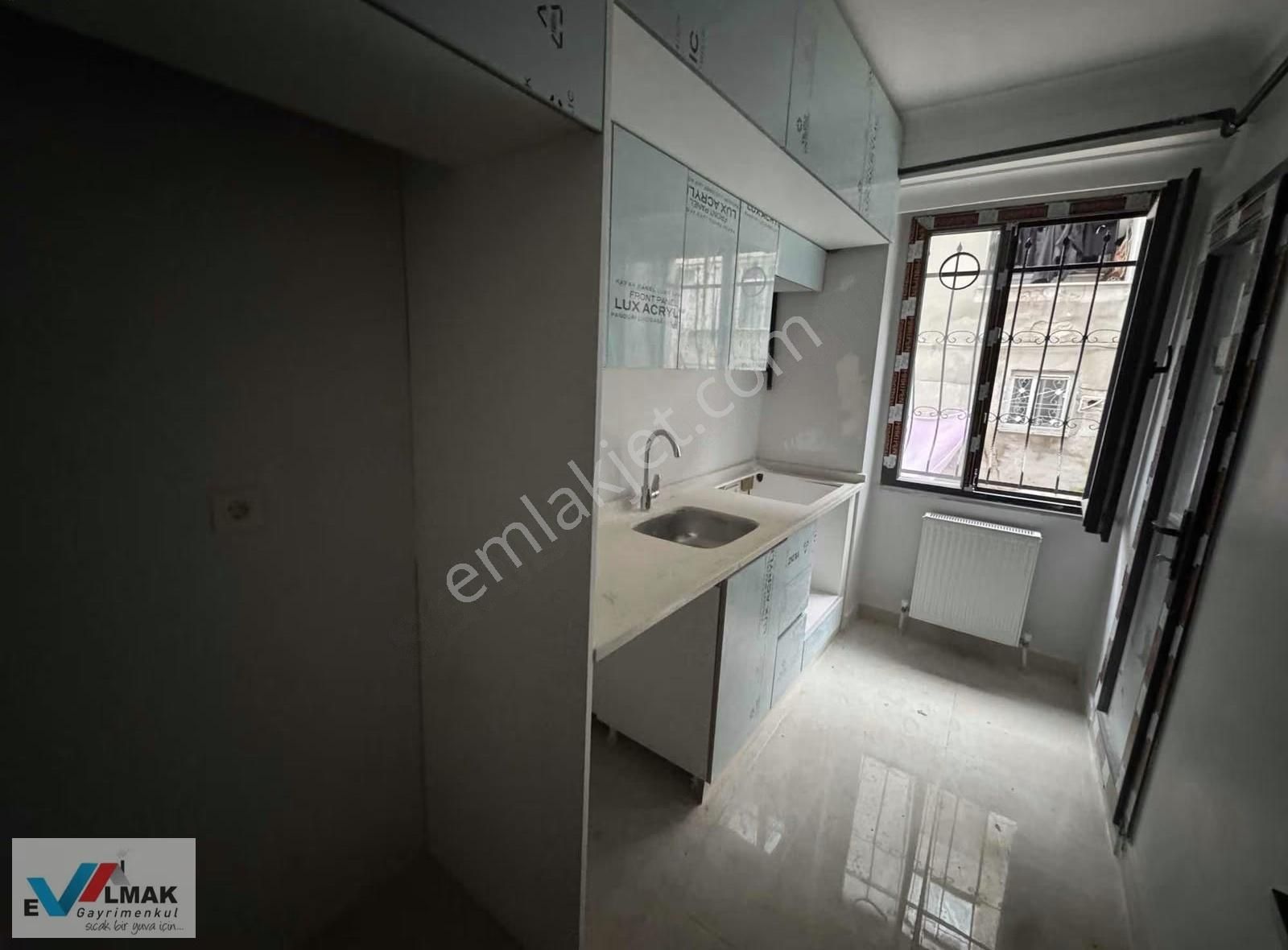 Evalmak'tan Kanarya Mah.de Satılık 1+1 Y.giriş Daire - Görsel 6