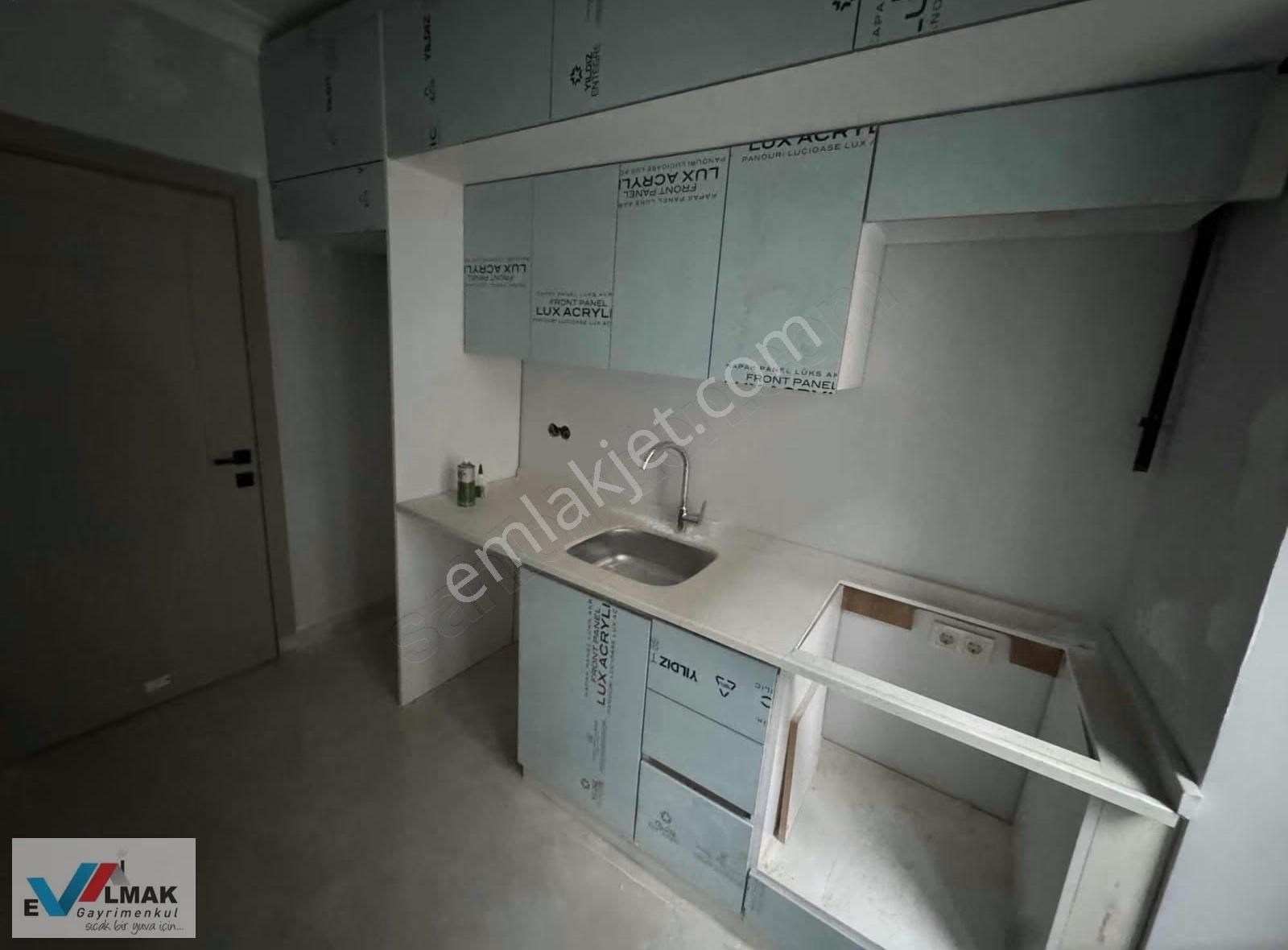 Evalmak'tan Kanarya Mah.de Satılık 1+1 Y.giriş Daire - Görsel 17