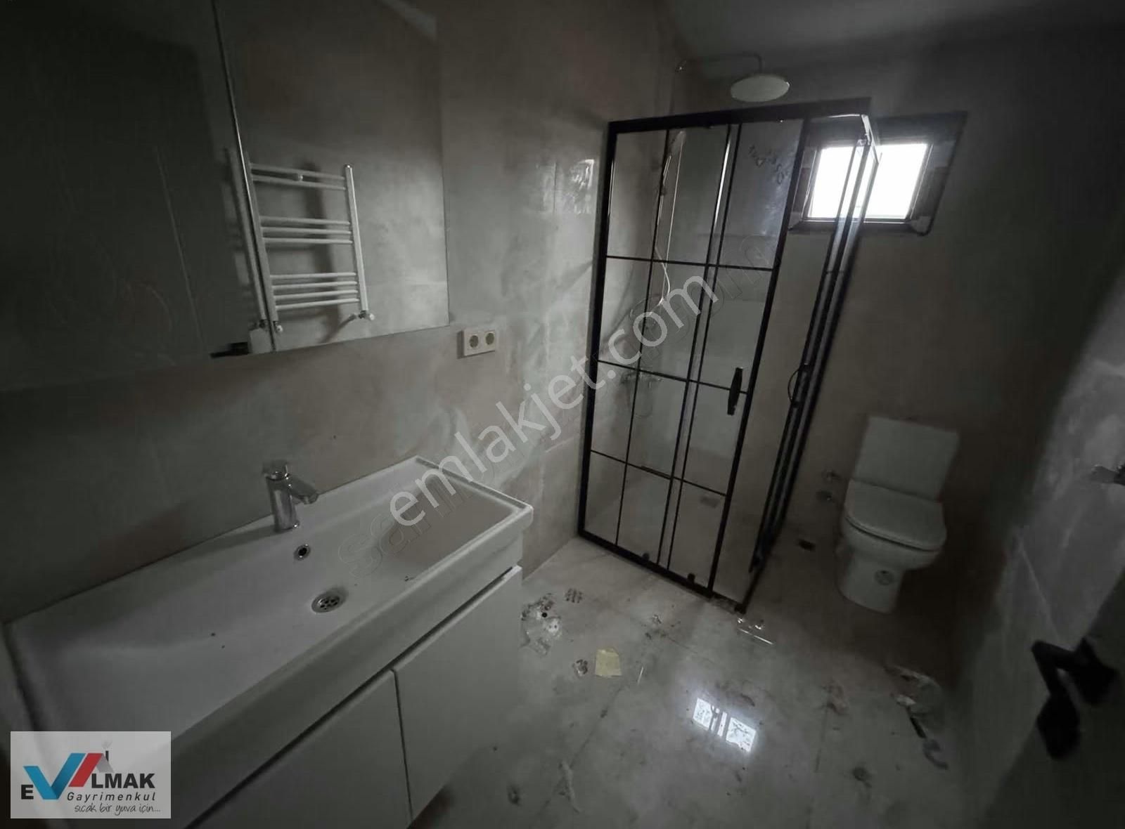 Evalmak'tan Kanarya Mah.de Satılık 1+1 Teras Kat Daire - Görsel 13