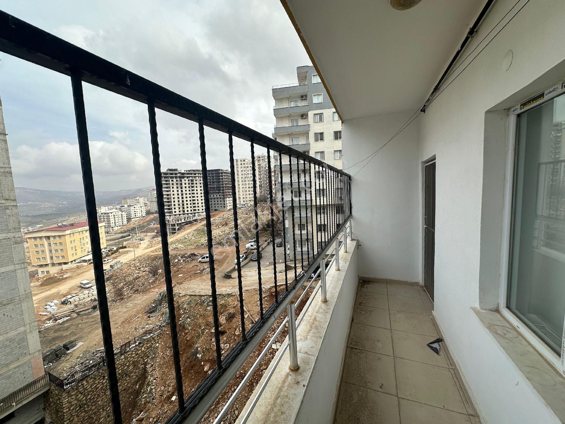 Merkezi Konumda 1+1 Eşyalı Satılık Daire - Görsel 16