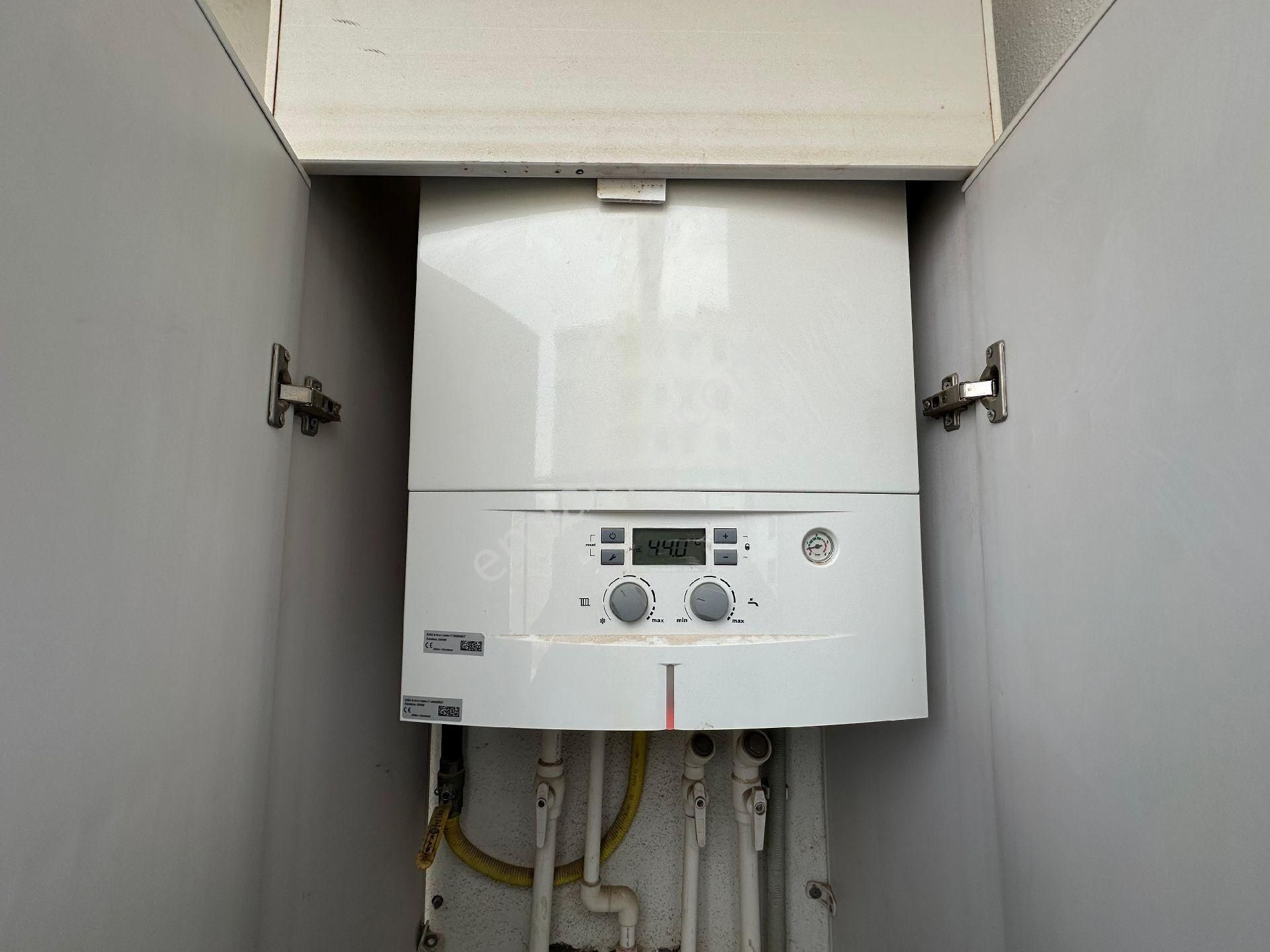 Merkezi Konumda 1+1 Eşyalı Satılık Daire - Görsel 10