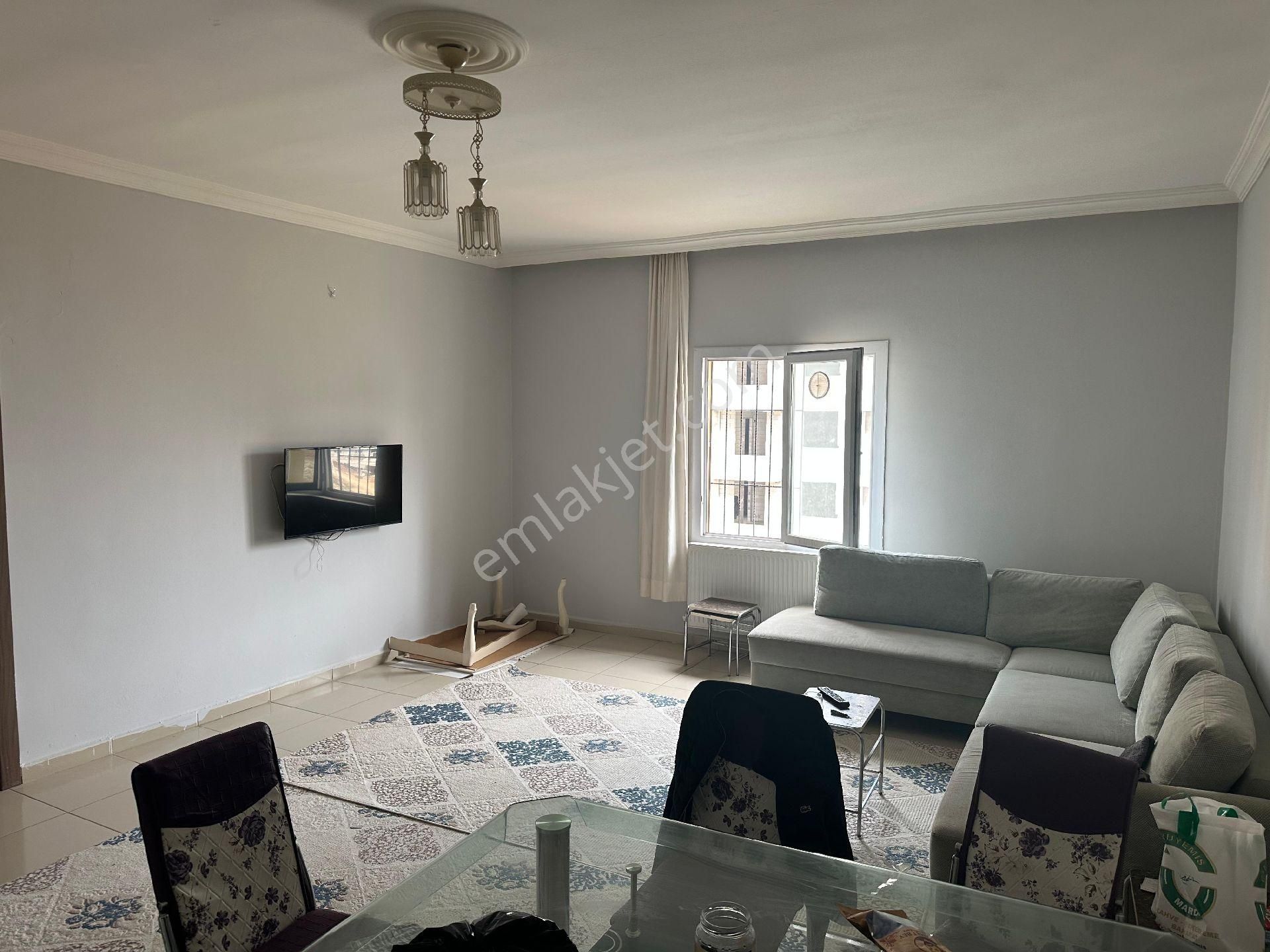 Merkezi Konumda 1+1 Eşyalı Satılık Daire - Görsel 3