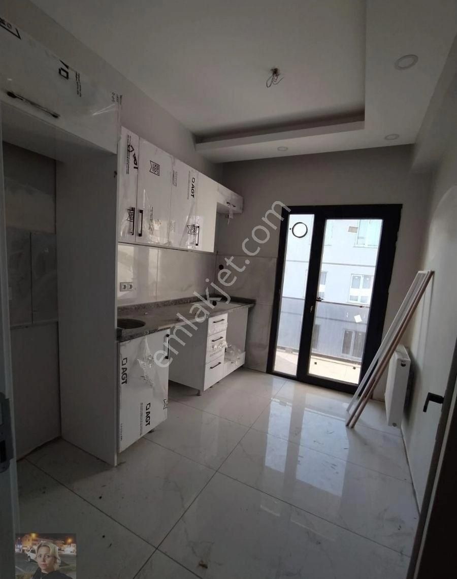 Büşra Gayrimenkulden Site İçinde Satılık Sıfır Daire 2+1 Kat 4 Balkonlu 87m2 Açık Kapılı Otoparklı - Görsel 14