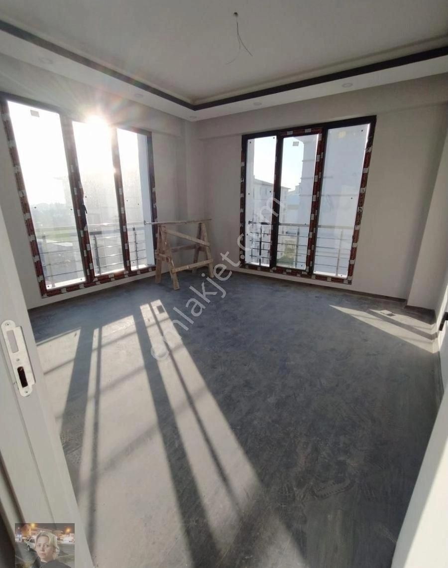 Büşra Gayrimenkulden Site İçinde Satılık Sıfır Daire 2+1 Kat 4 Balkonlu 87m2 Açık Kapılı Otoparklı - Görsel 12