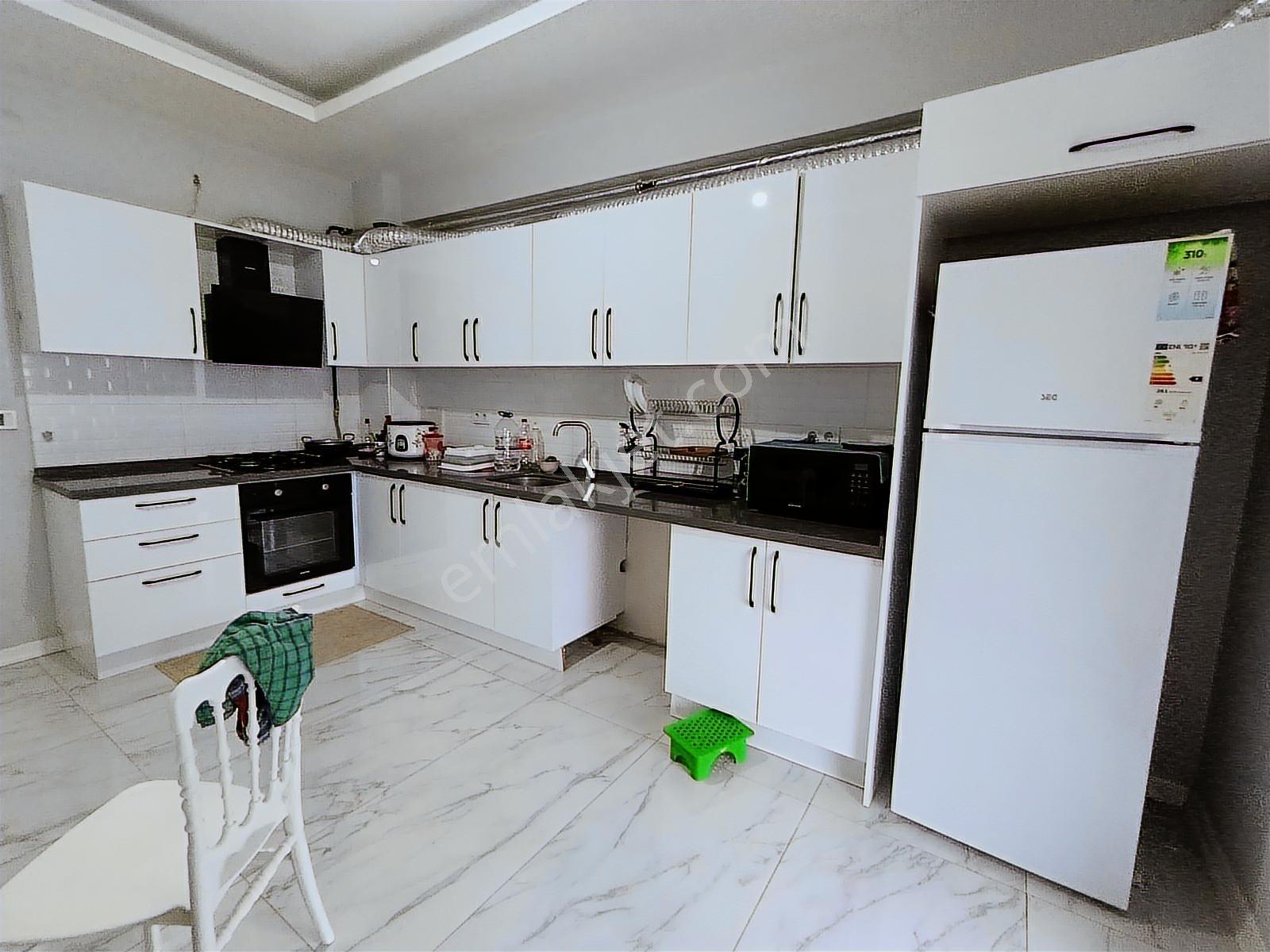 Acil Serdivanda Site İçi Lüks 3+1 Geniş Balkonlu Ebeveyn Banyolu - Görsel 3