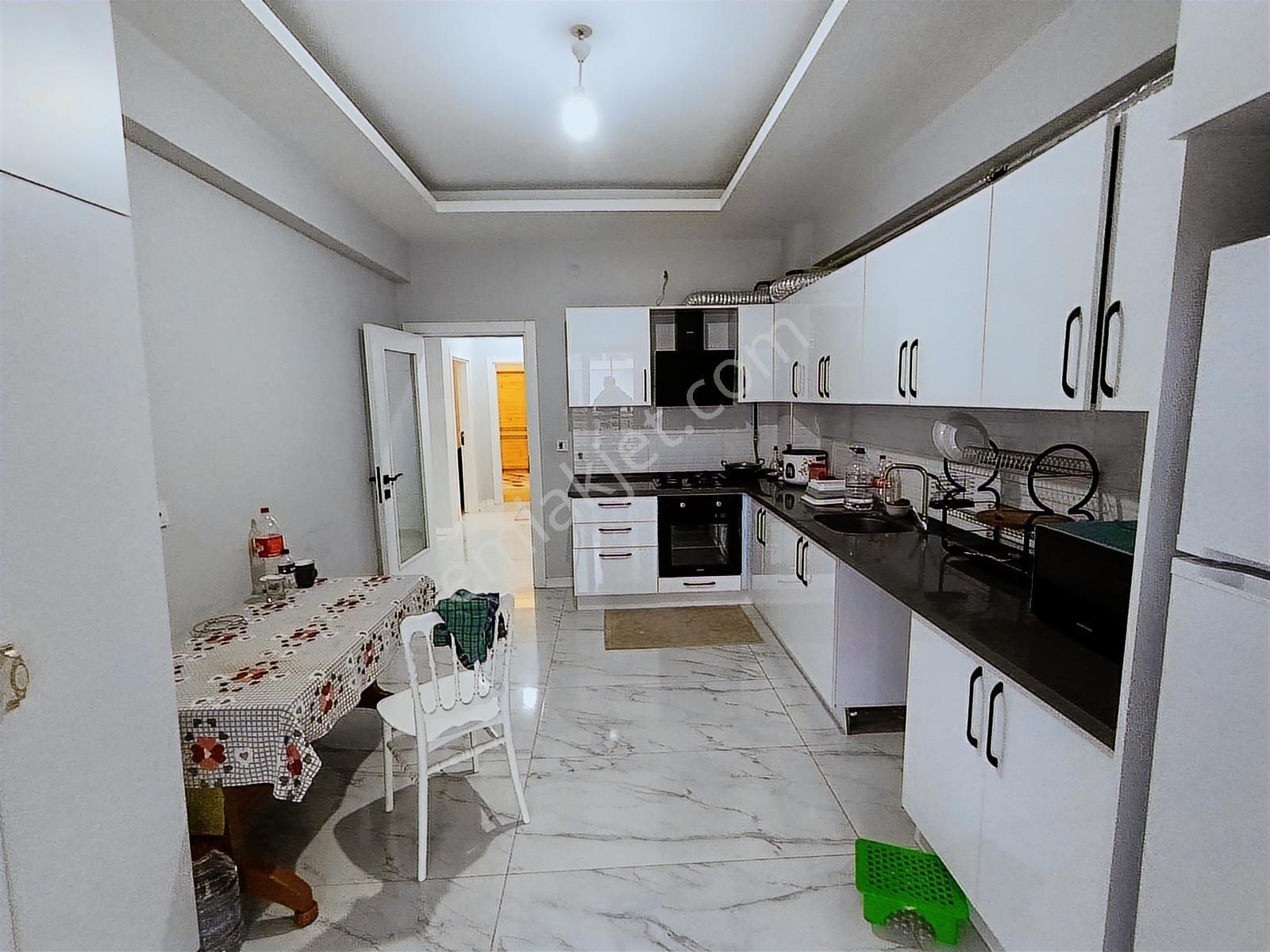 Acil Serdivanda Site İçi Lüks 3+1 Geniş Balkonlu Ebeveyn Banyolu - Görsel 13