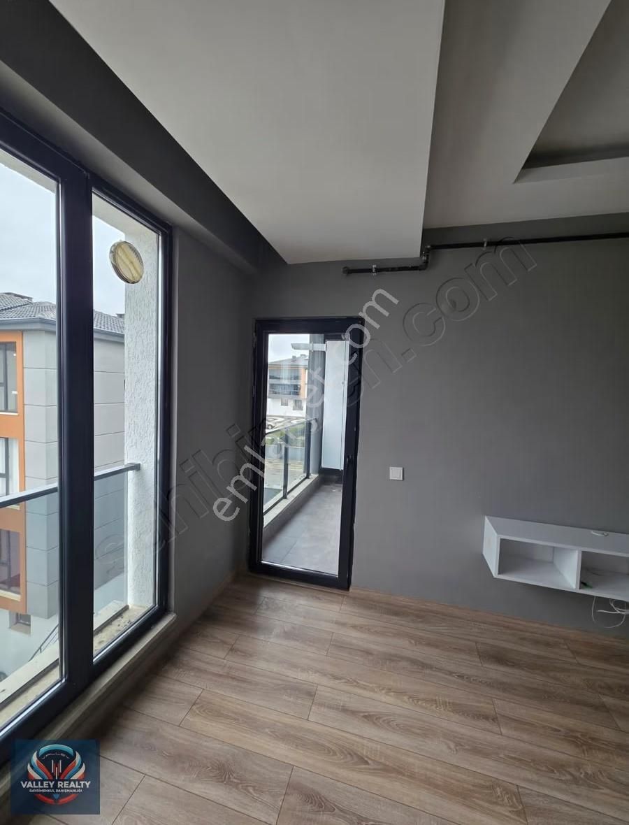 Valley'den Zafer Mahallesinde Havuz Cepheli 1+1 Kiralık Daire! - Görsel 8