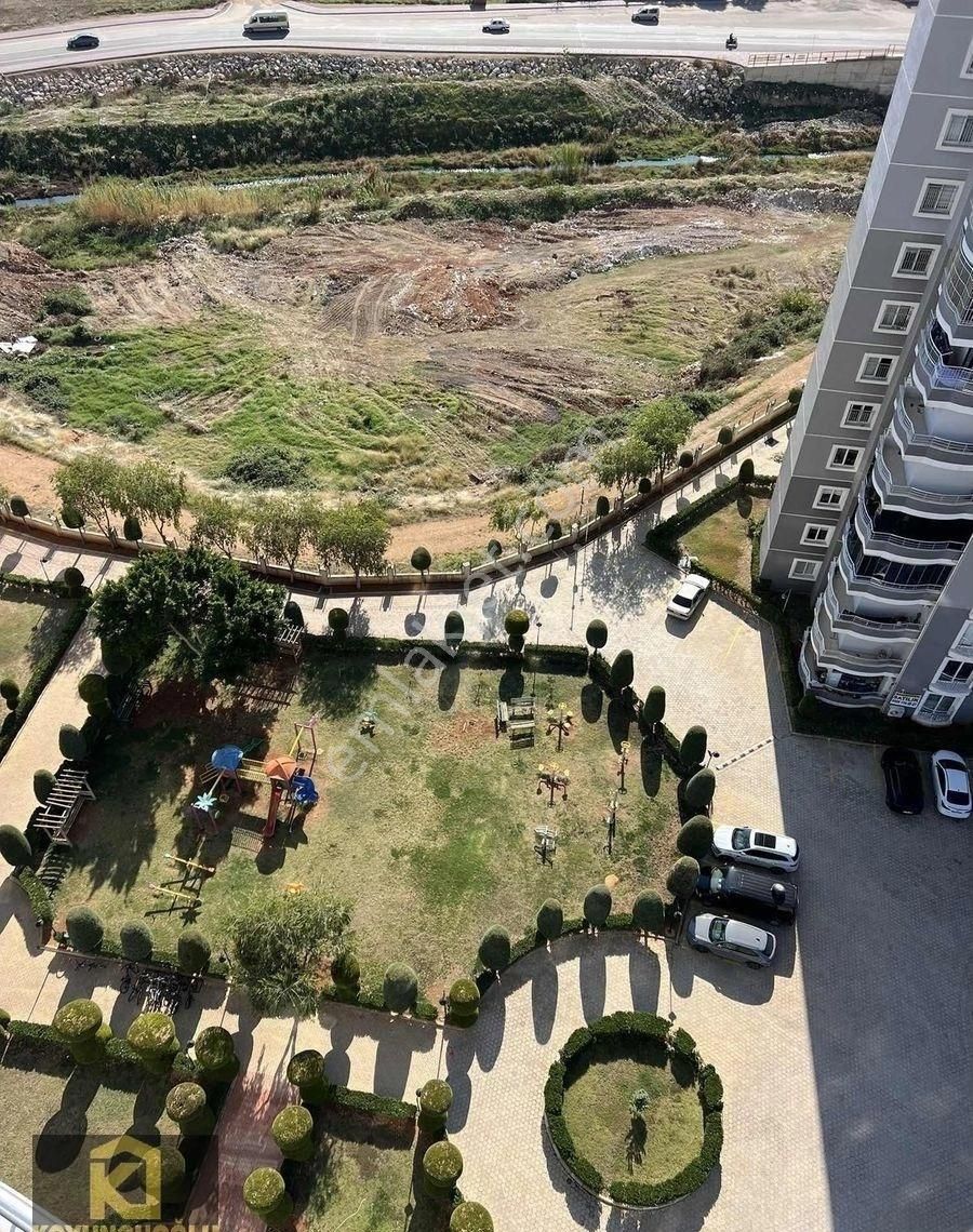 Koyuncuoğlu'ndan Rezidans'da Kiralık 4+1 - Görsel 11