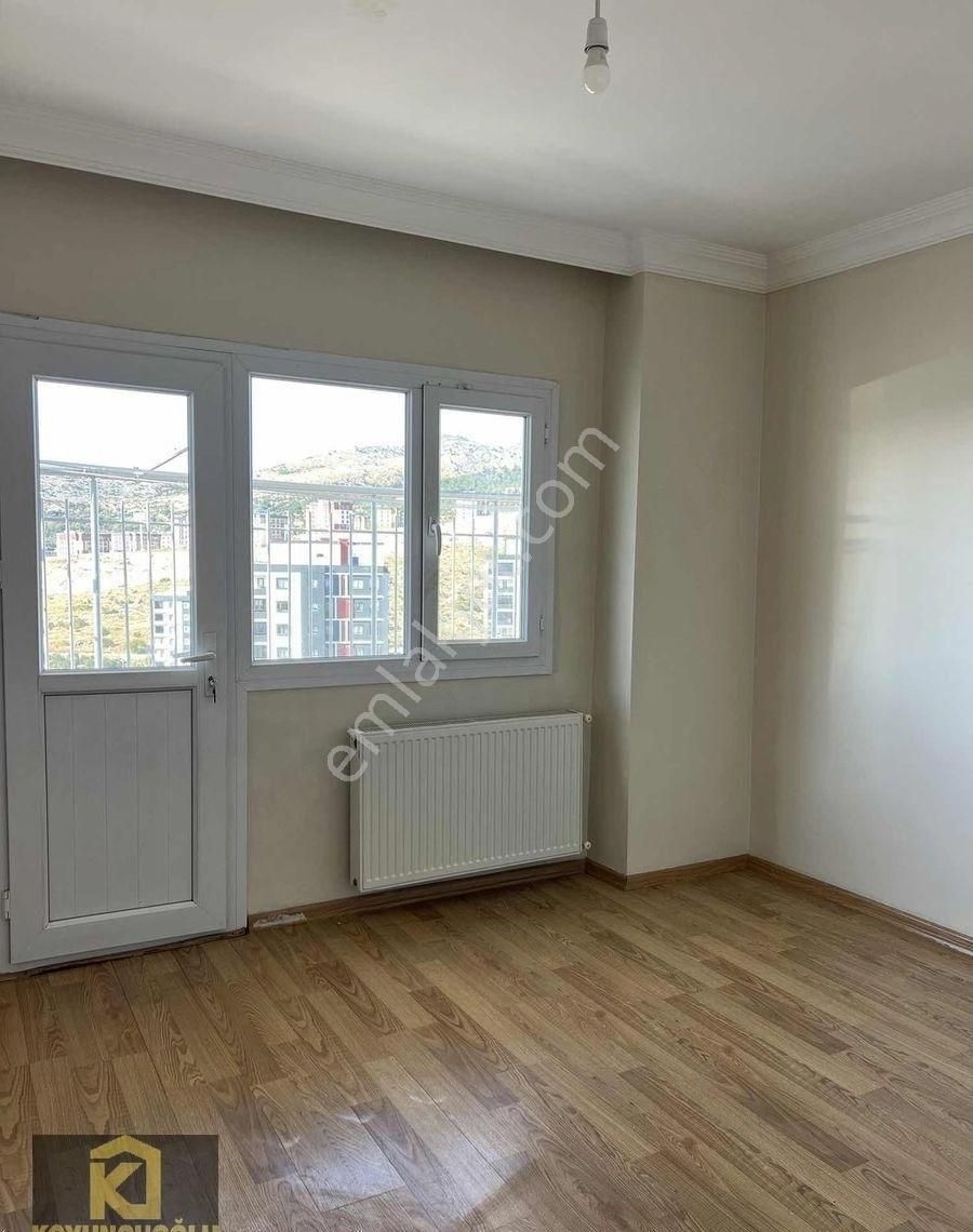 Koyuncuoğlu'ndan Rezidans'da Kiralık 4+1 - Görsel 17