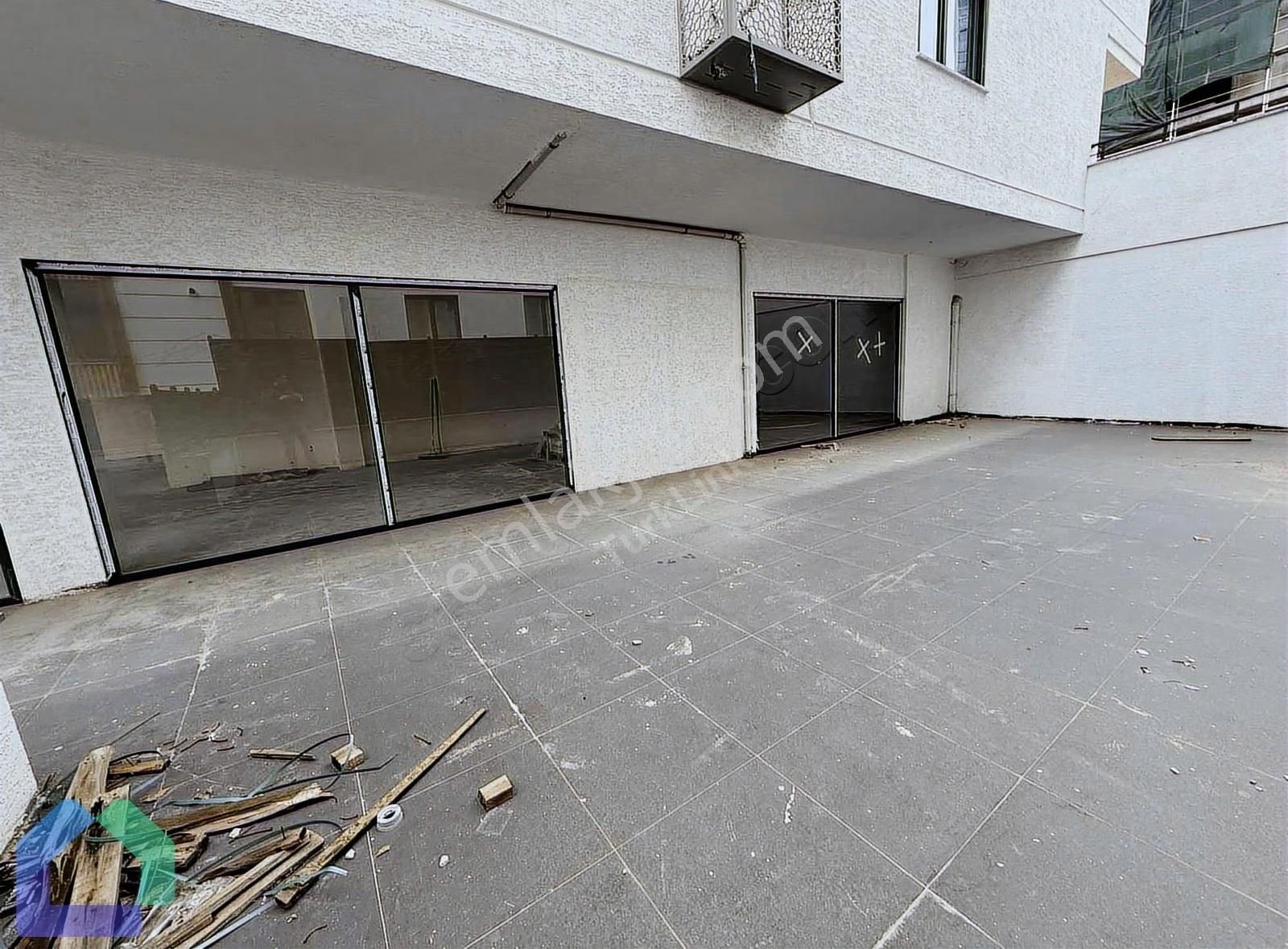 Çamlıca Camisinin Hemen Yanında 470m2 Kiralık Dükkan - Görsel 9