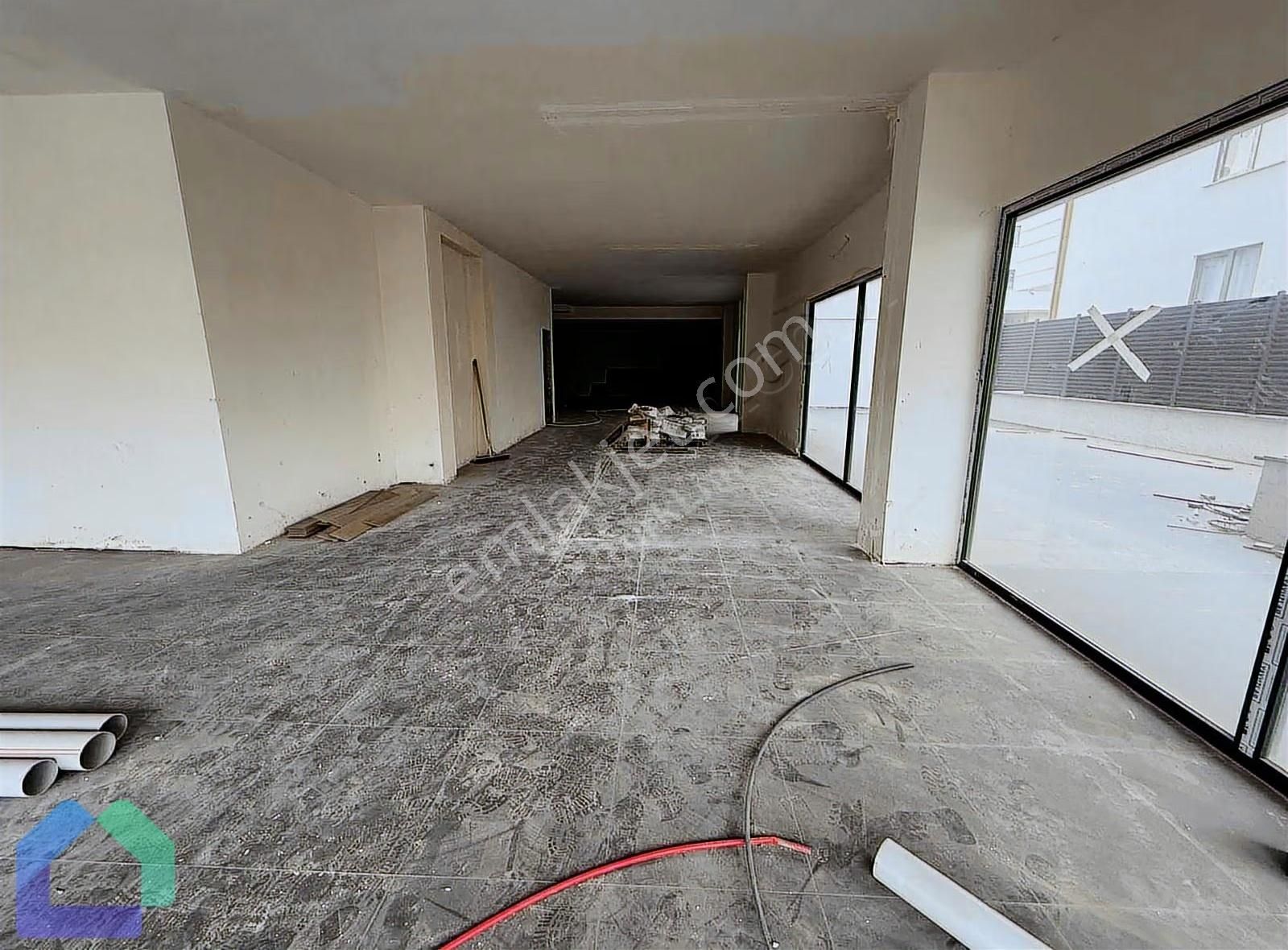 Çamlıca Camisinin Hemen Yanında 470m2 Kiralık Dükkan - Görsel 13