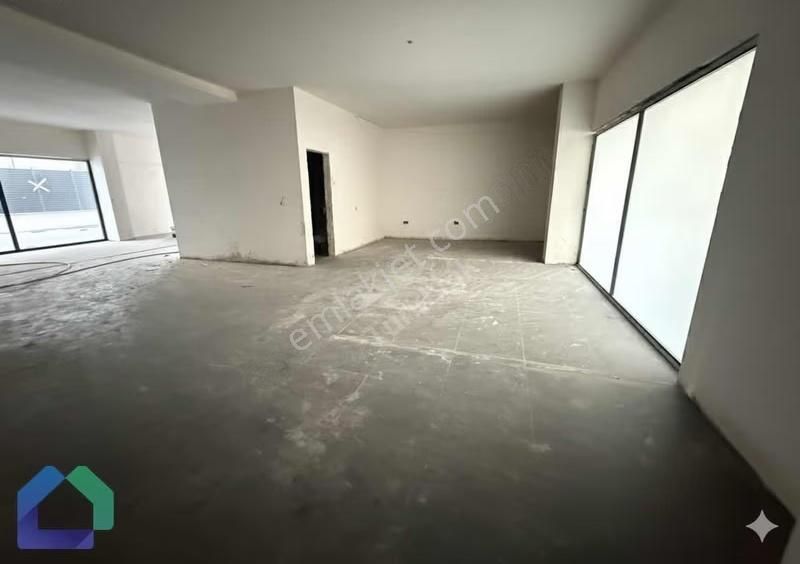 Çamlıca Camisinin Hemen Yanında 470m2 Kiralık Dükkan - Görsel 16