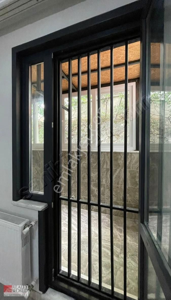 Atlas Üni. Ve İett Otobüs Son Duragına Komşu 2+1 Kiralık Daire - Görsel 13