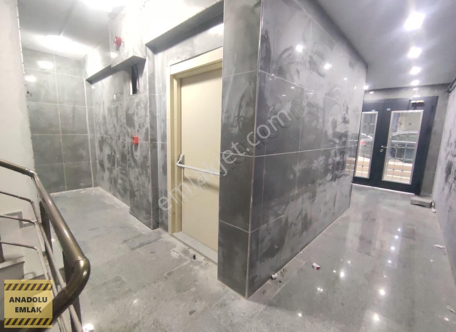 Satılık 3+1 Sıfır Ara Kat Geniş Daire Ebeveyn Banyolu Balkonlu - Görsel 14