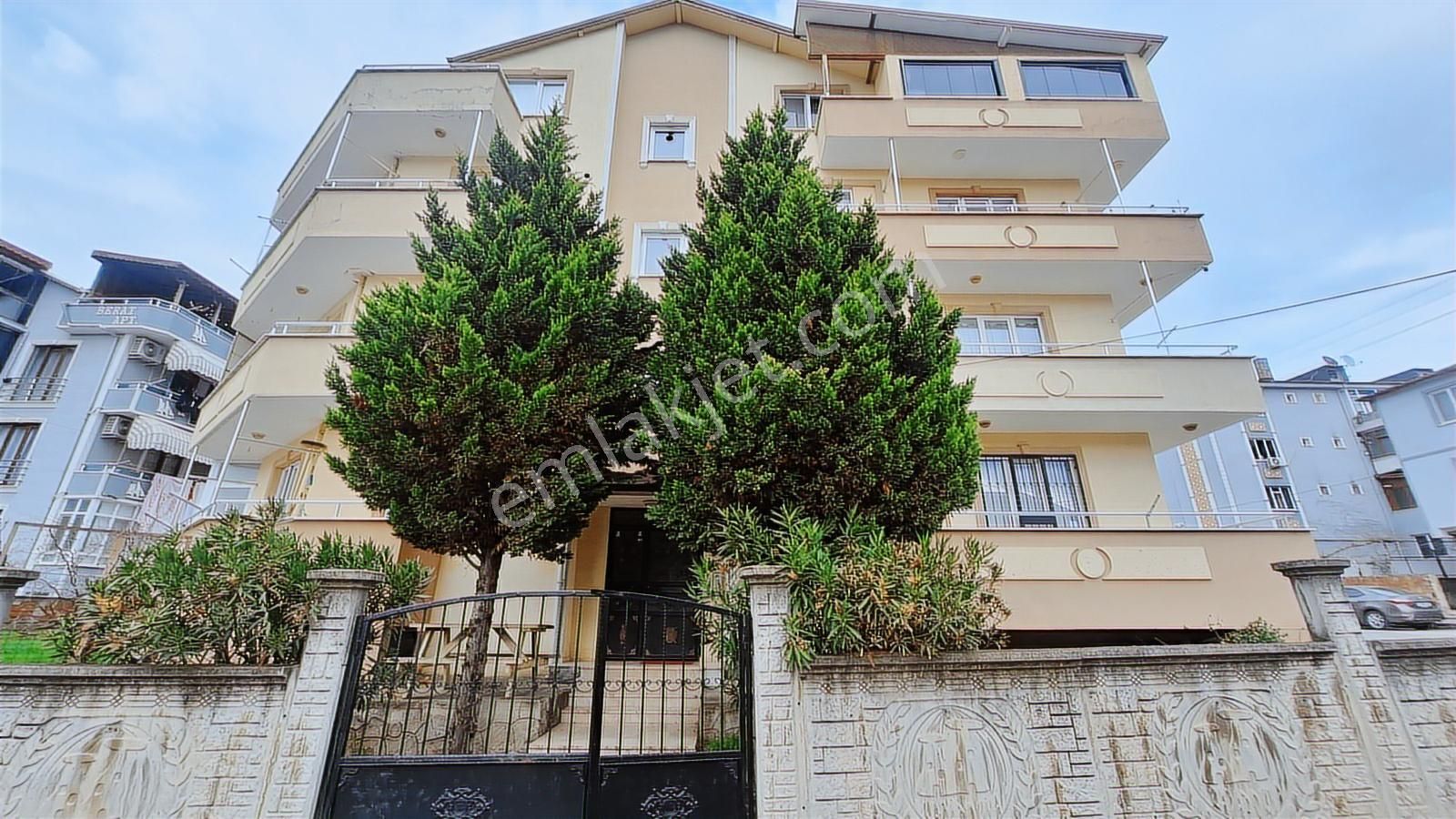 Derince Sırrıpaşa Çenedere Cad. Üzeri Satılık 3+1 Arakat Daire - Görsel 2