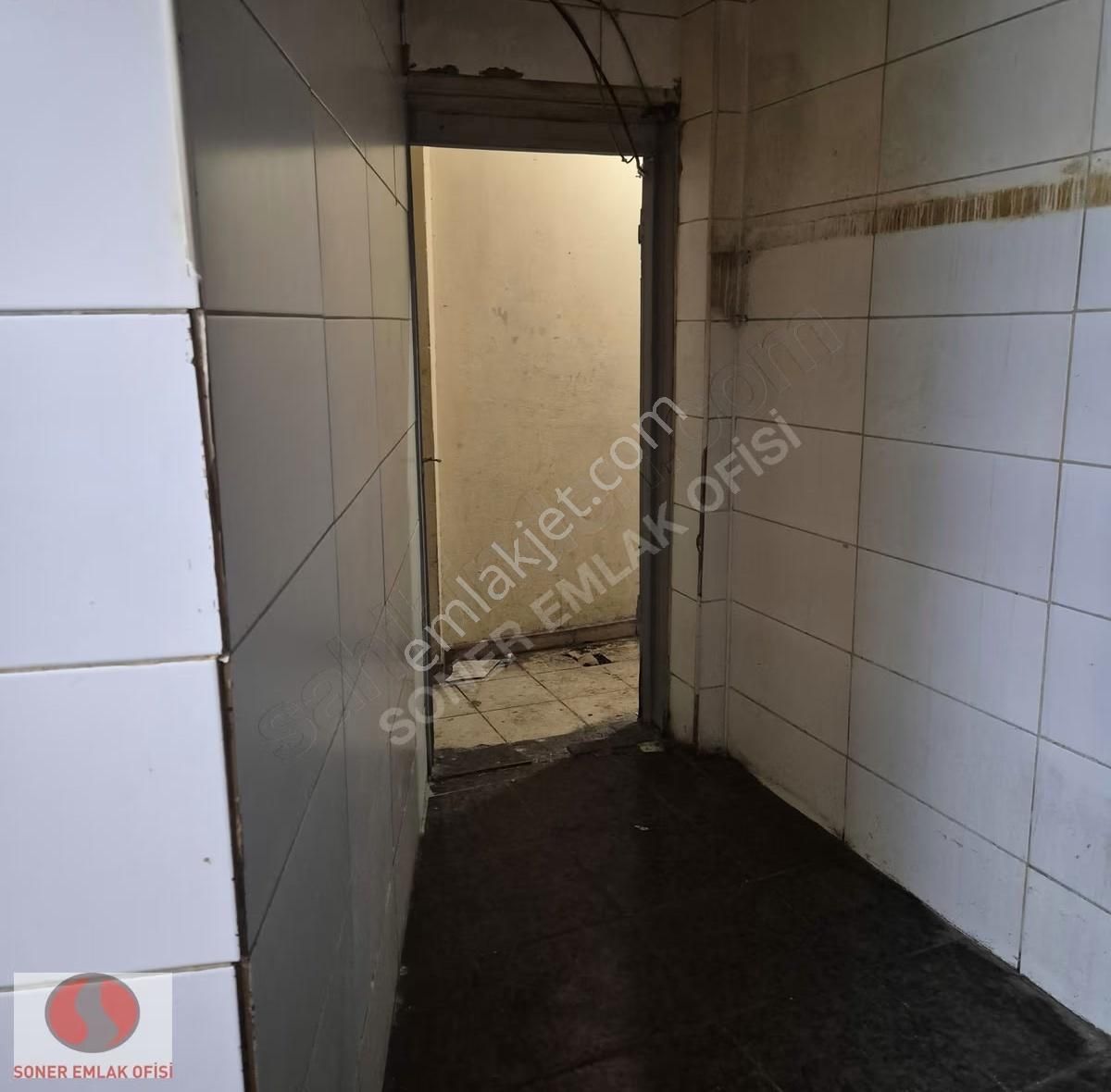 Kadıköy Altıyol Ana Caddede 360 M2 Dükkan - Görsel 16