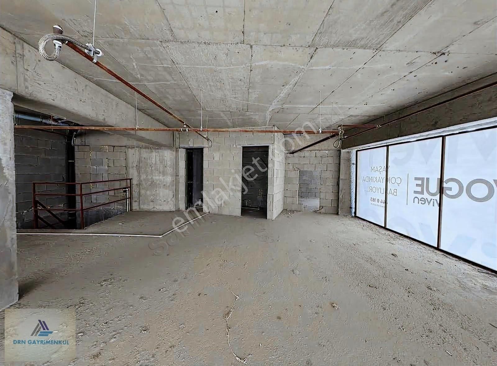 Bornova Viven Vogue'de Kiralık Cadde Üzeri 3 Dükkan (488m²) - Görsel 20
