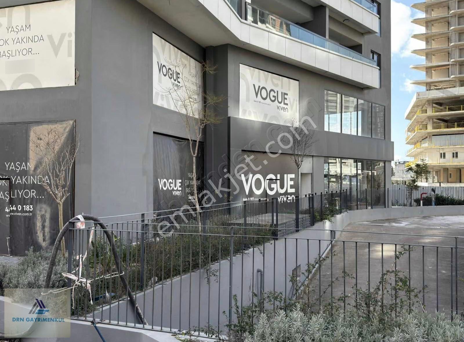 Bornova Viven Vogue'de Kiralık Cadde Üzeri 3 Dükkan (488m²) - Görsel 28